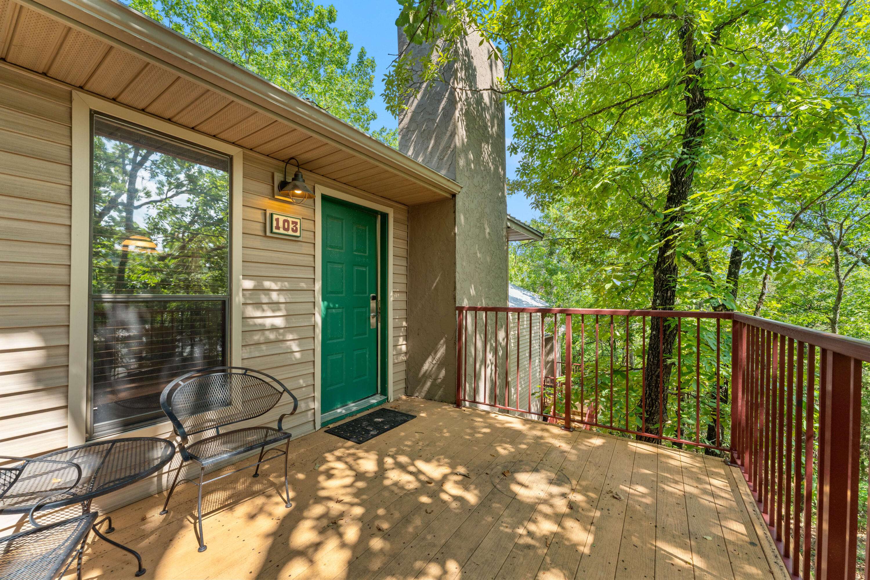 190 Rasso WAY #103, Kimberling City, MO 65686