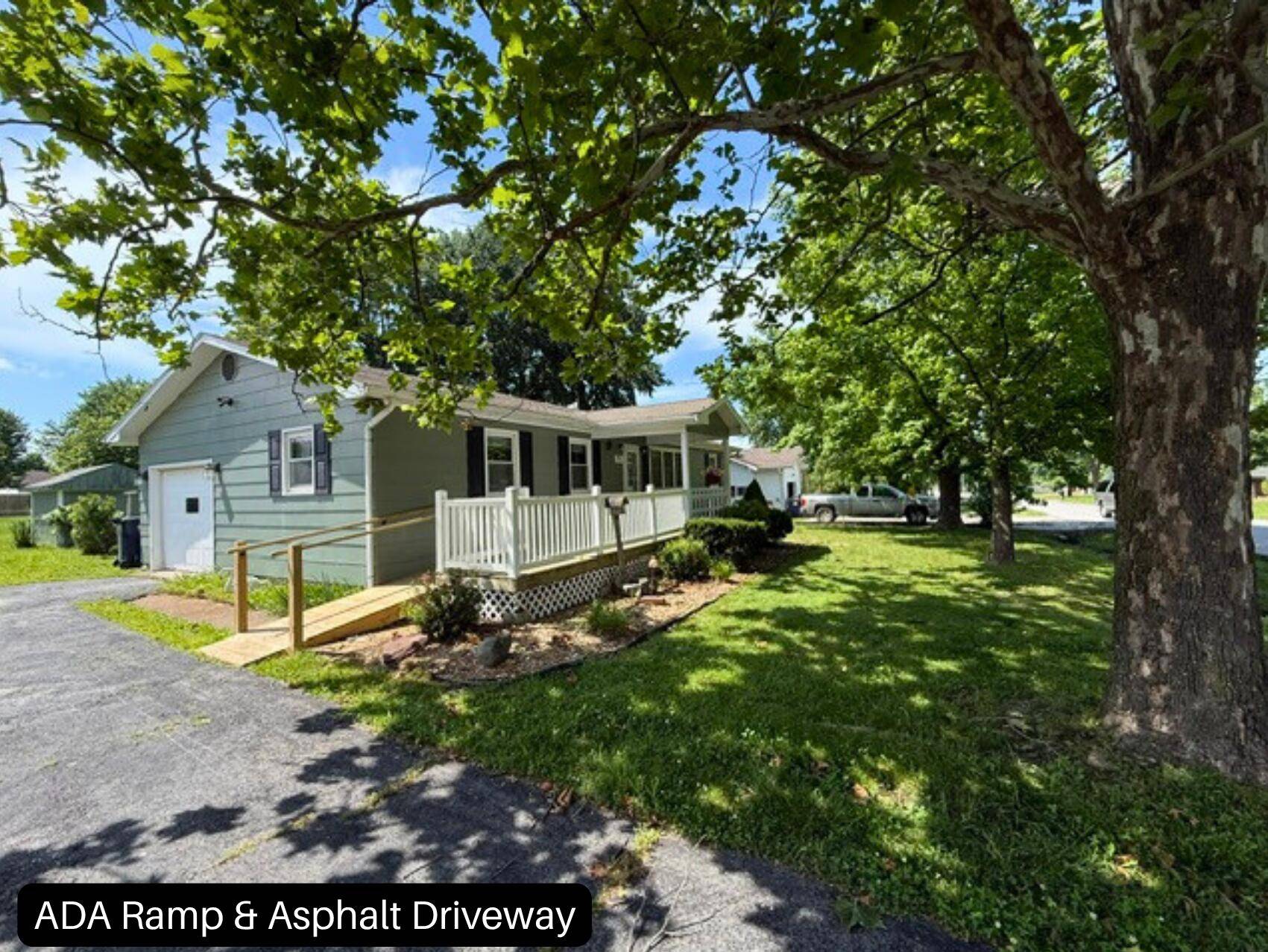 761 S Hickory ST, Buffalo, MO 65622