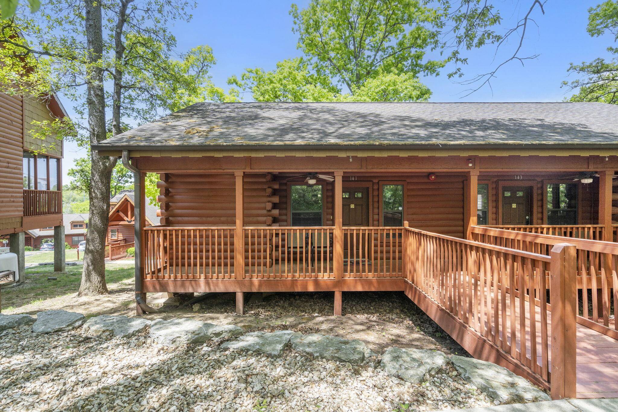 141 Rock Candy LN, Branson, MO 65616