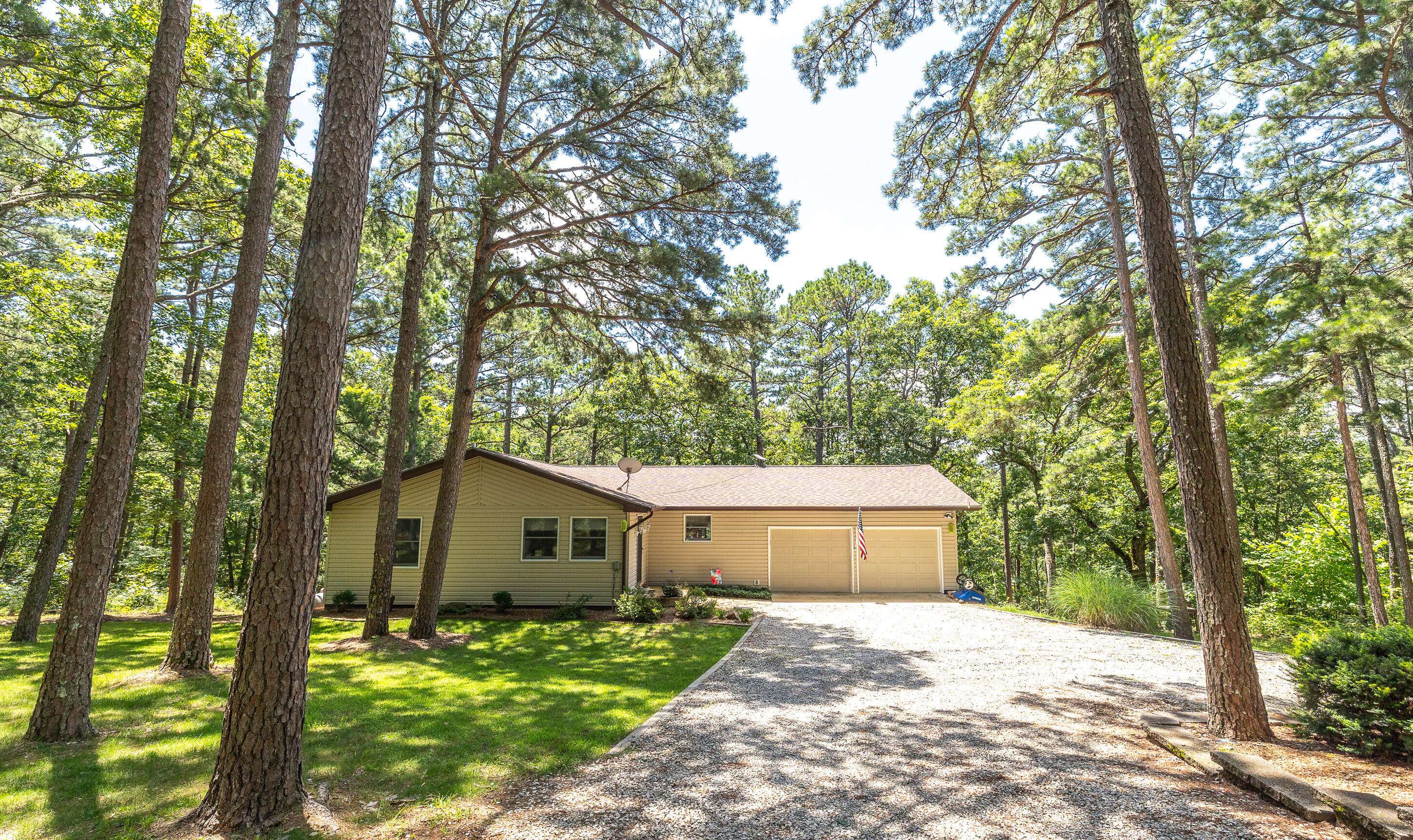 11545 Slaughter RD, Licking, MO 65542