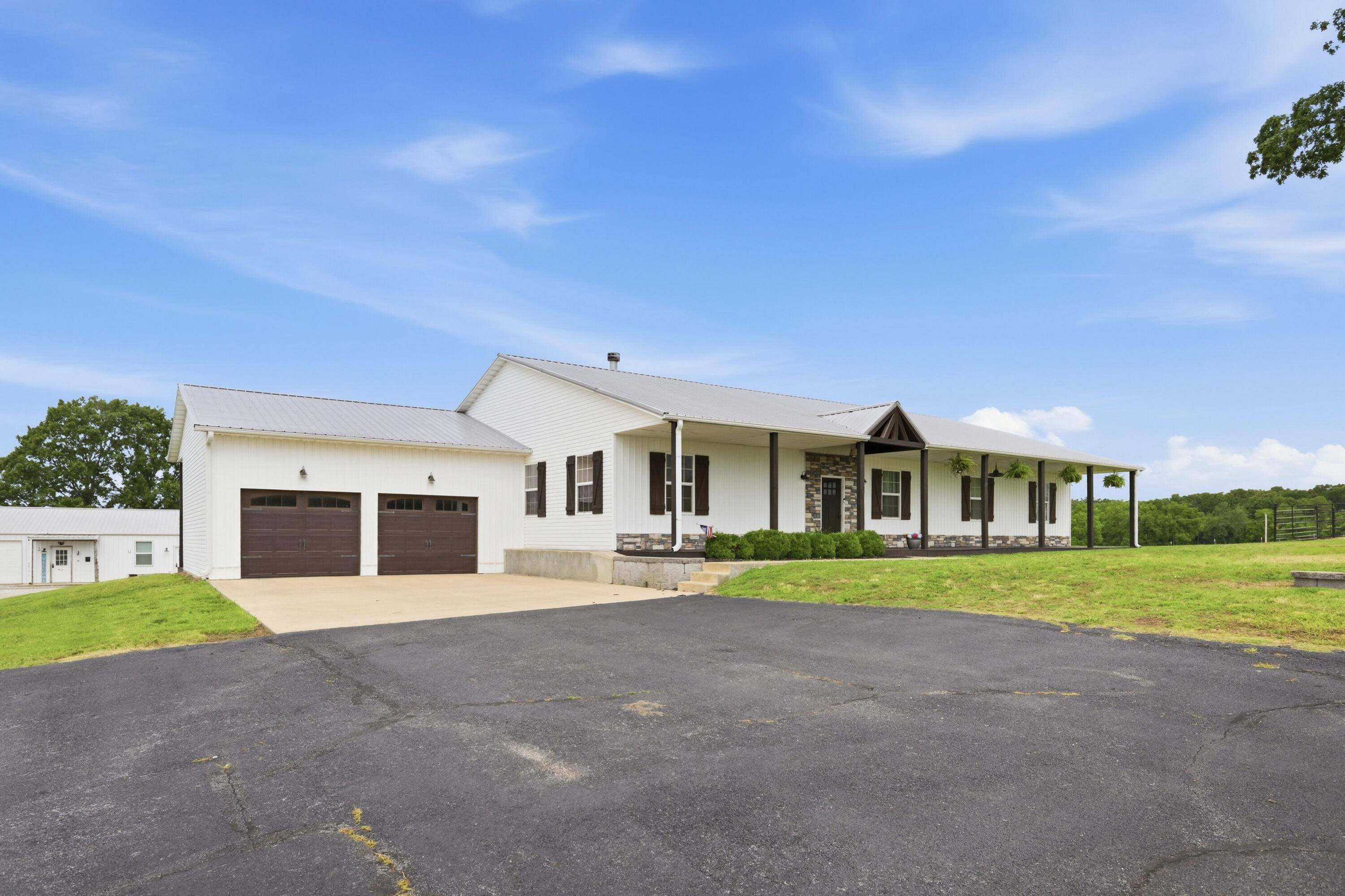 20174 State Route 43, Seneca, MO 64865