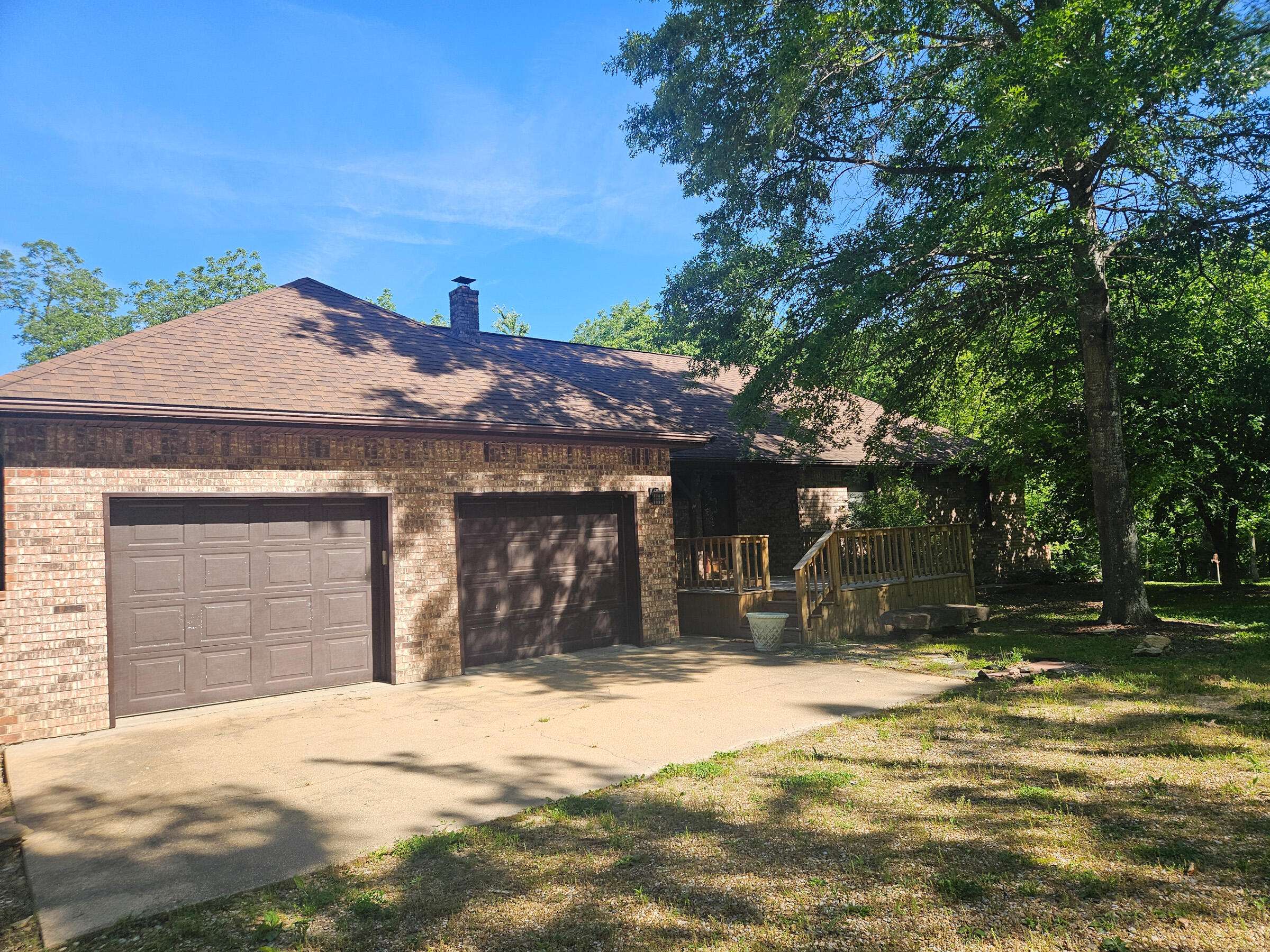 6689 Douglas RD, Houston, MO 65483