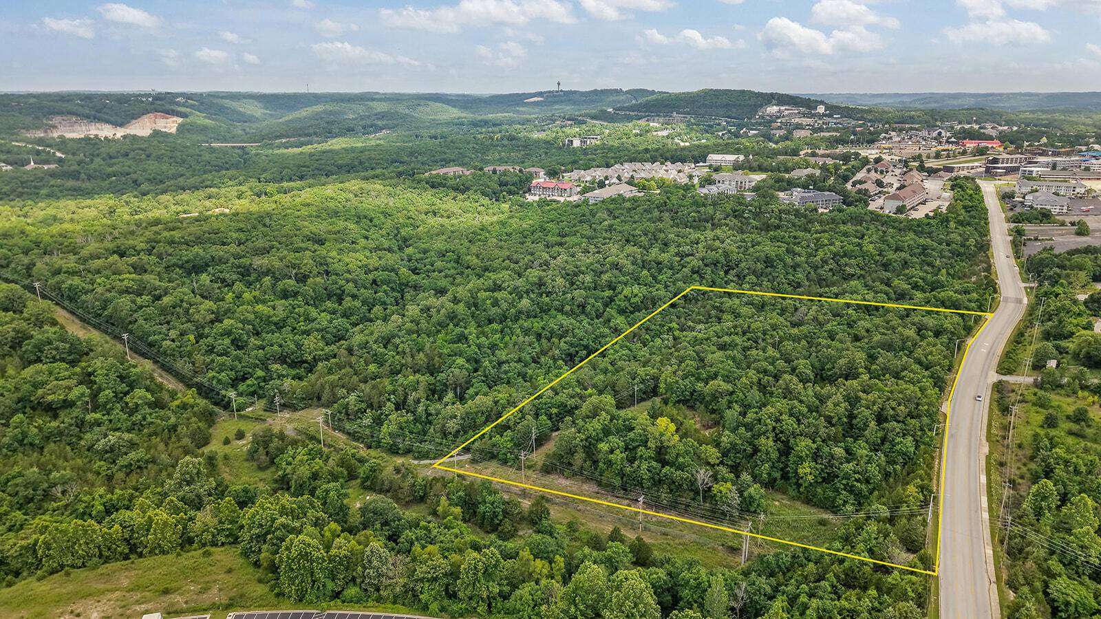 000 Green Mountian DR, Branson, MO 65616