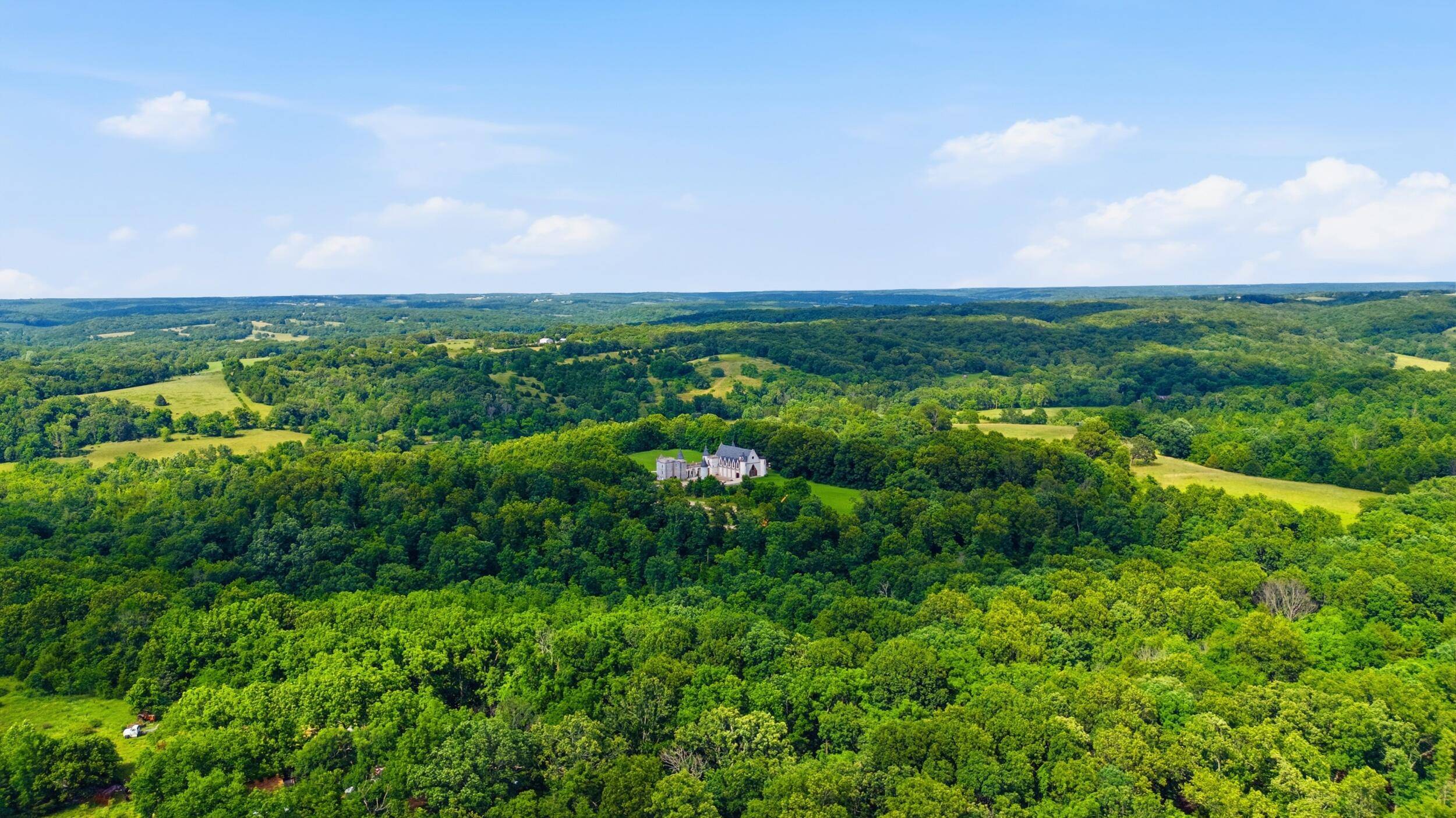 1700 Martins Branch RD, Fordland, MO 65652