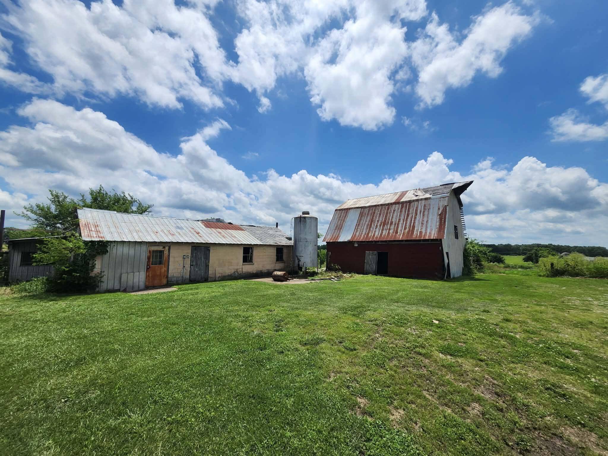 1322 S Highway 95, Mountain Grove, MO 65711