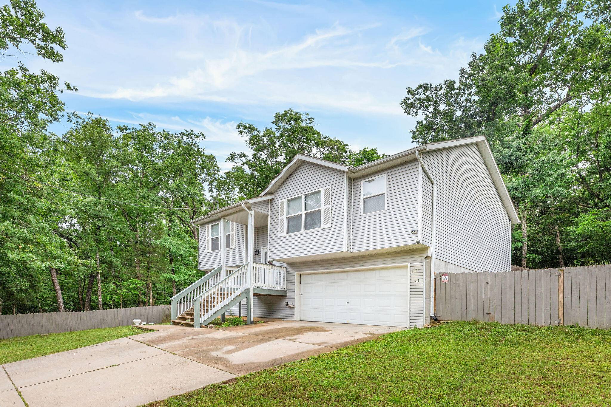 1015 Greentree RD, Rockaway Beach, MO 65740