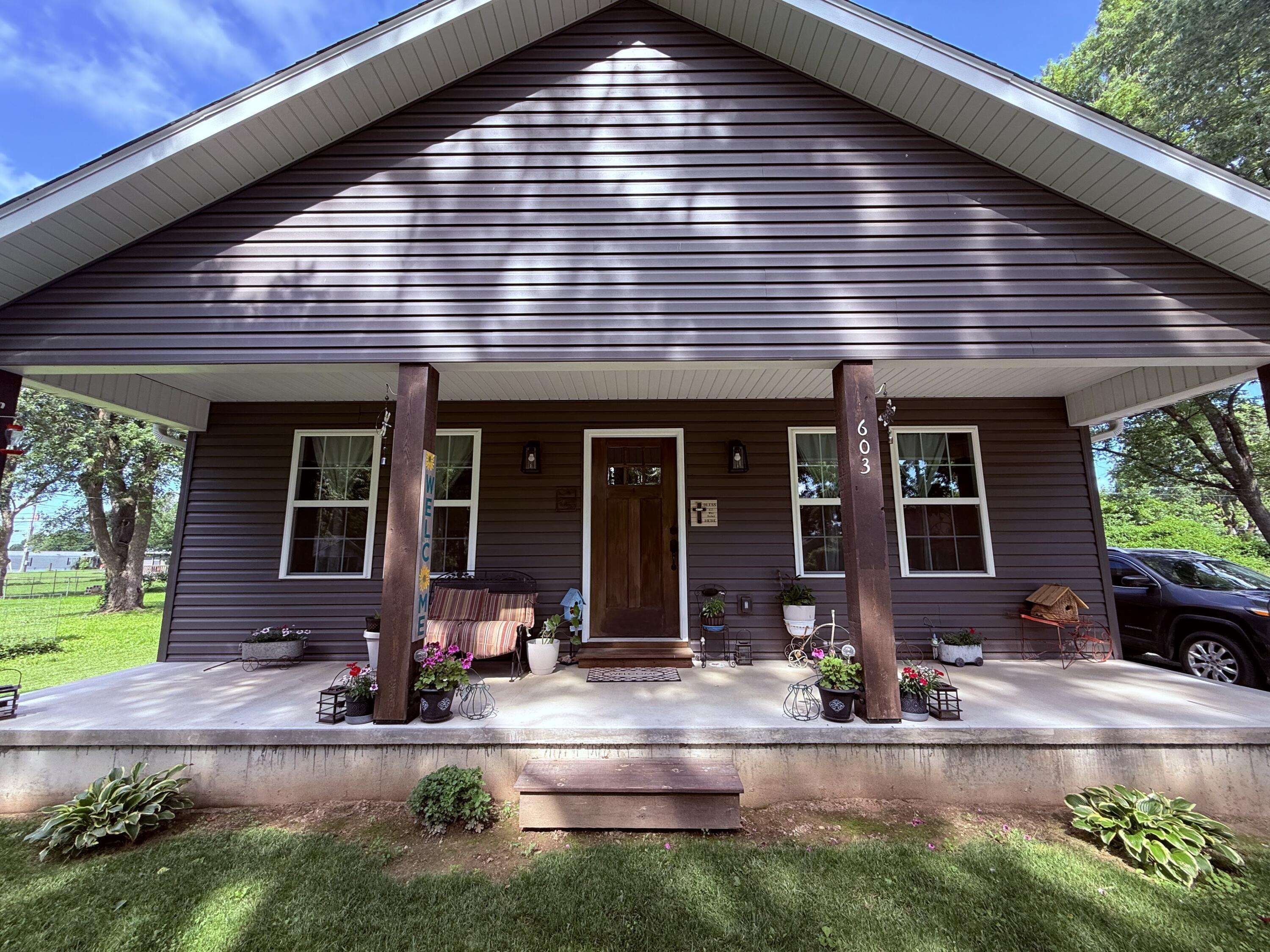 603 S High ST, Mountain Grove, MO 65711