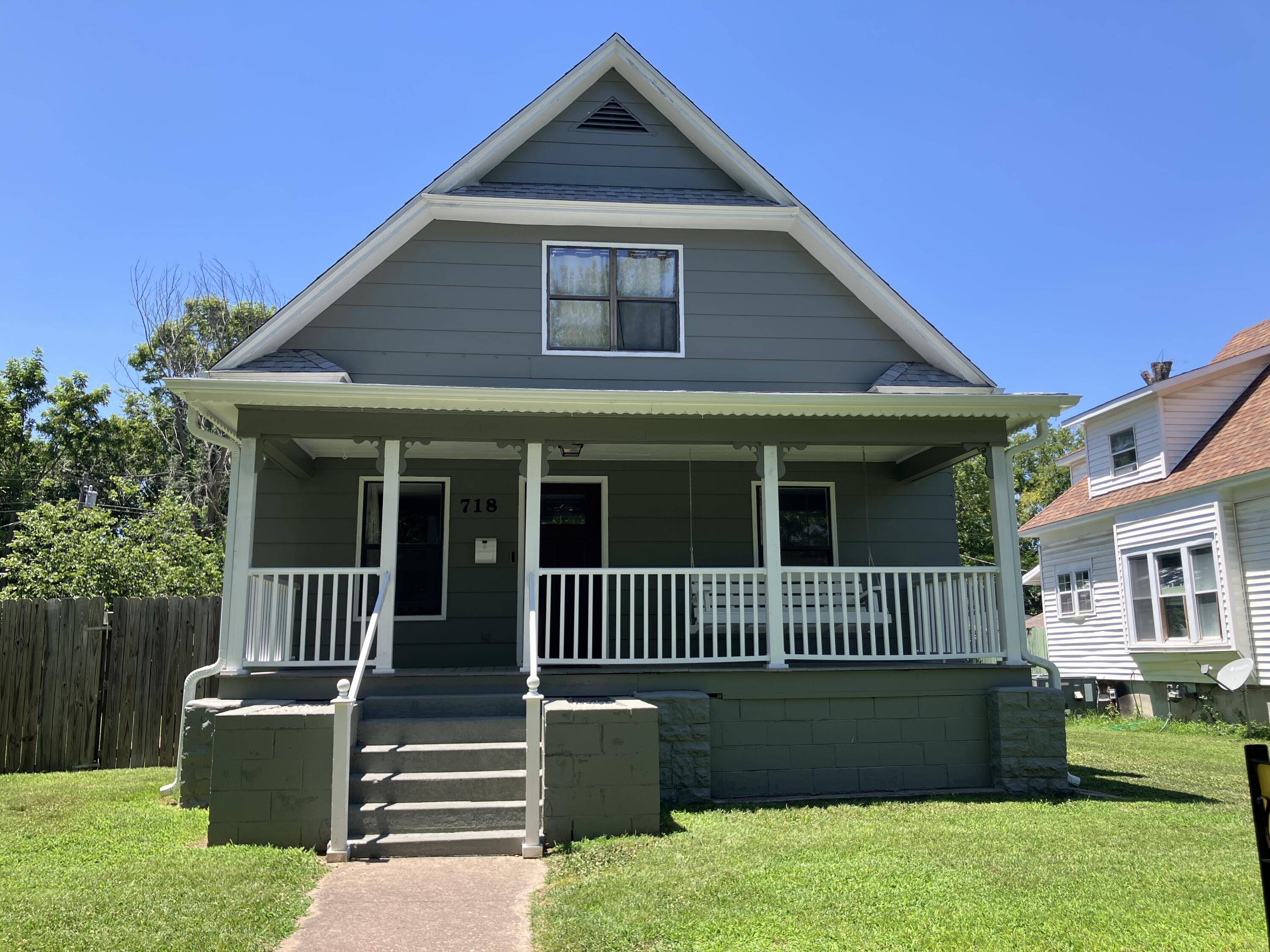 718 S Empire AVE, Joplin, MO 64801