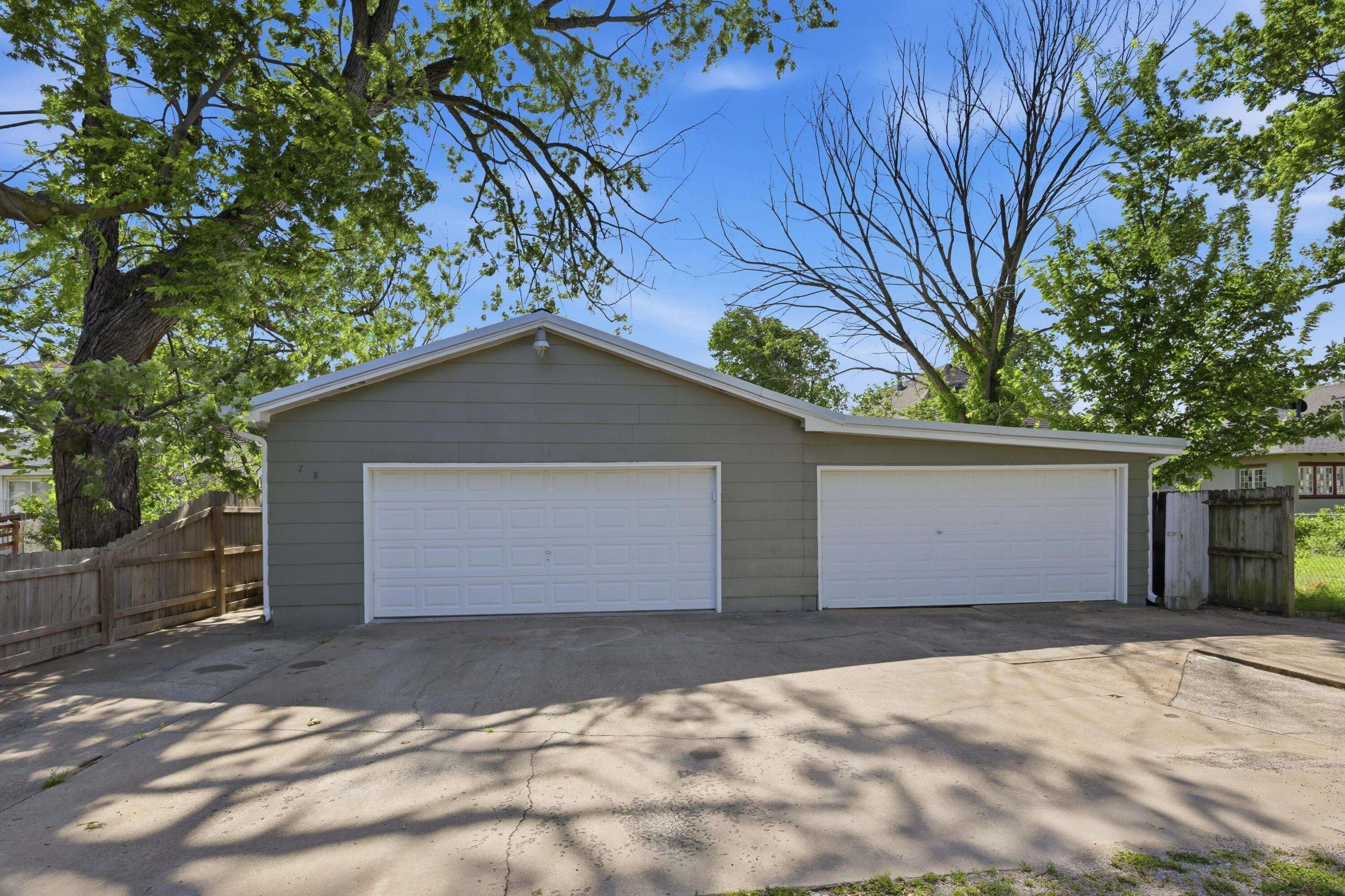 718 S Empire AVE, Joplin, MO 64801