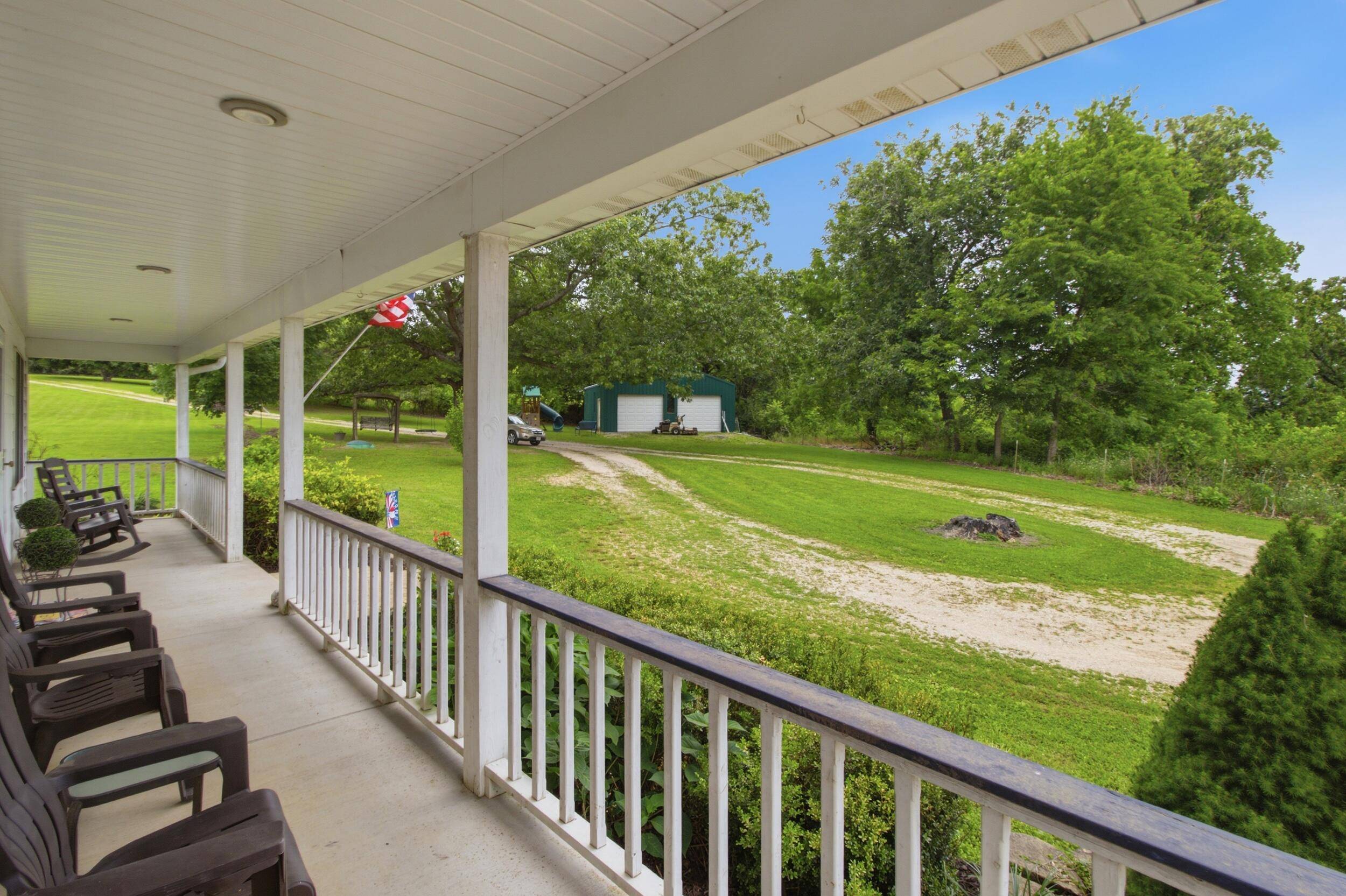 1196 County Road 5050, Willow Springs, MO 65793
