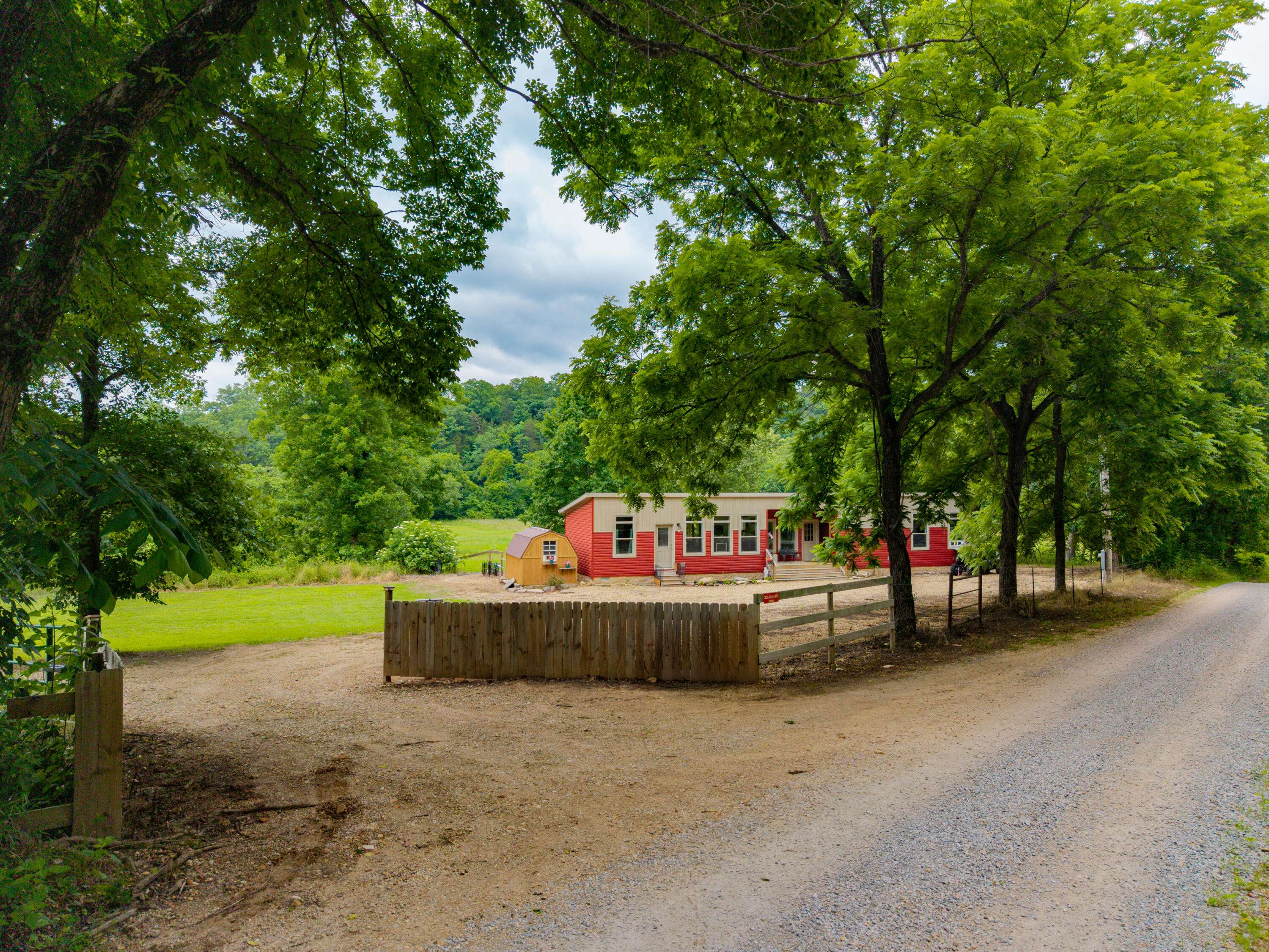 3236 County Road 873, Thornfield, MO 65762