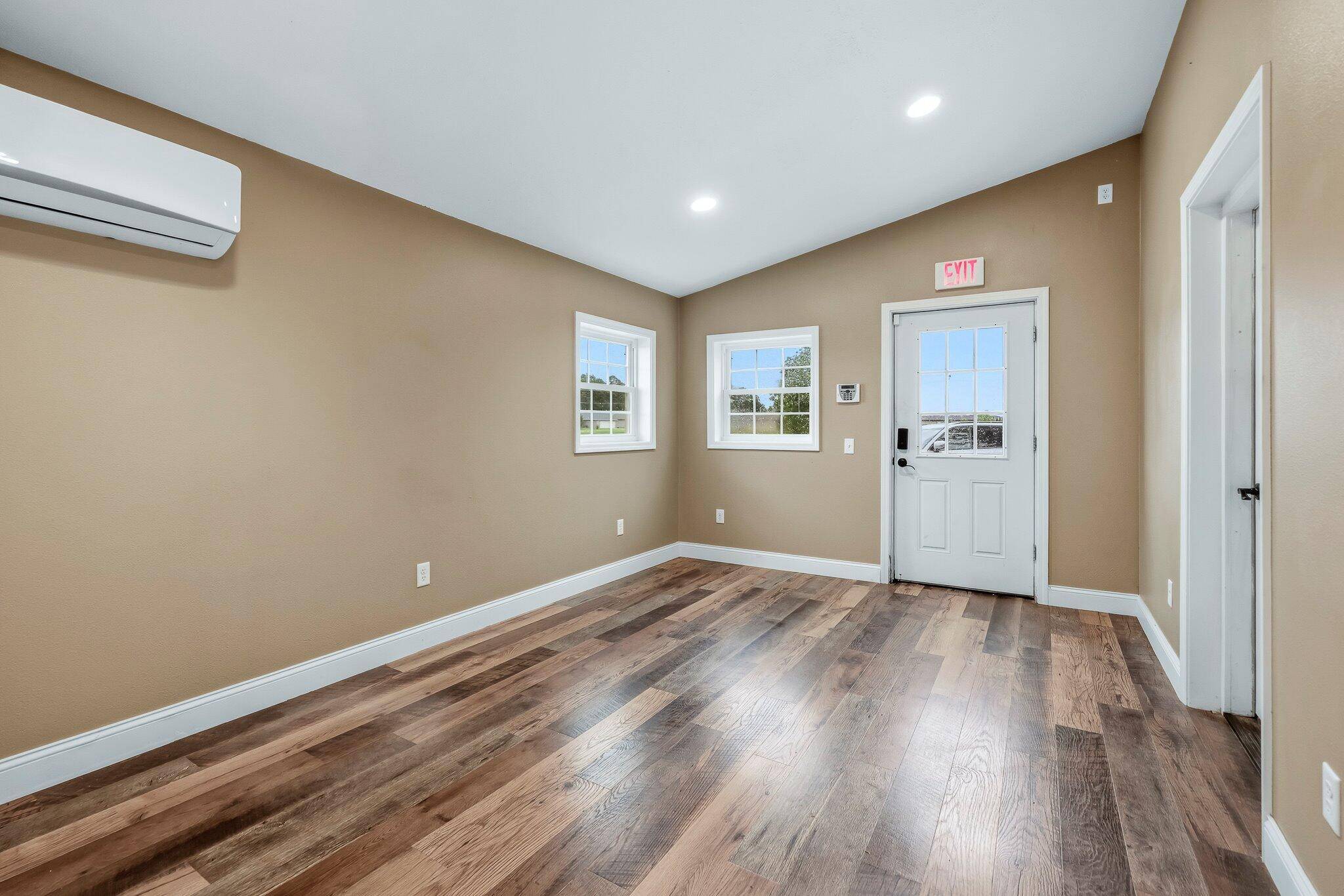 125 N Harper ST, Rogersville, MO 65742