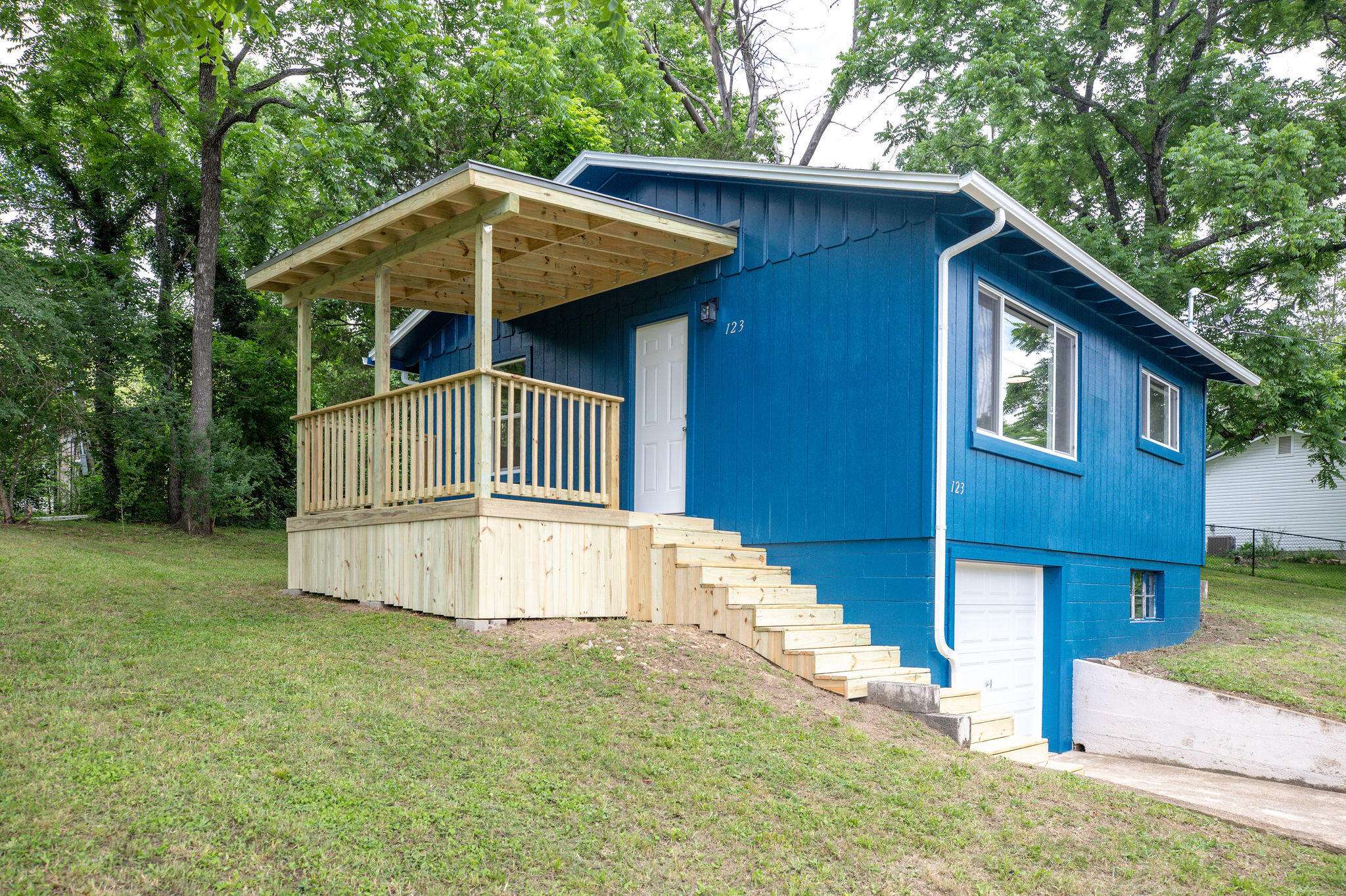 123 Lakeview DR, Forsyth, MO 65653
