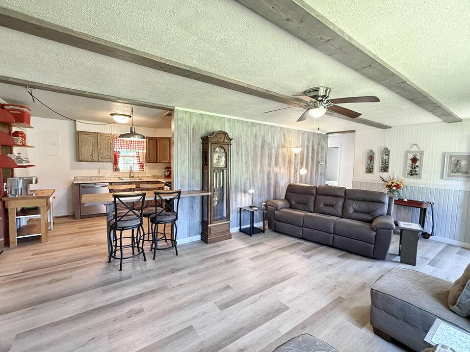 322 W Lafayette ST, El Dorado Springs, MO 64744