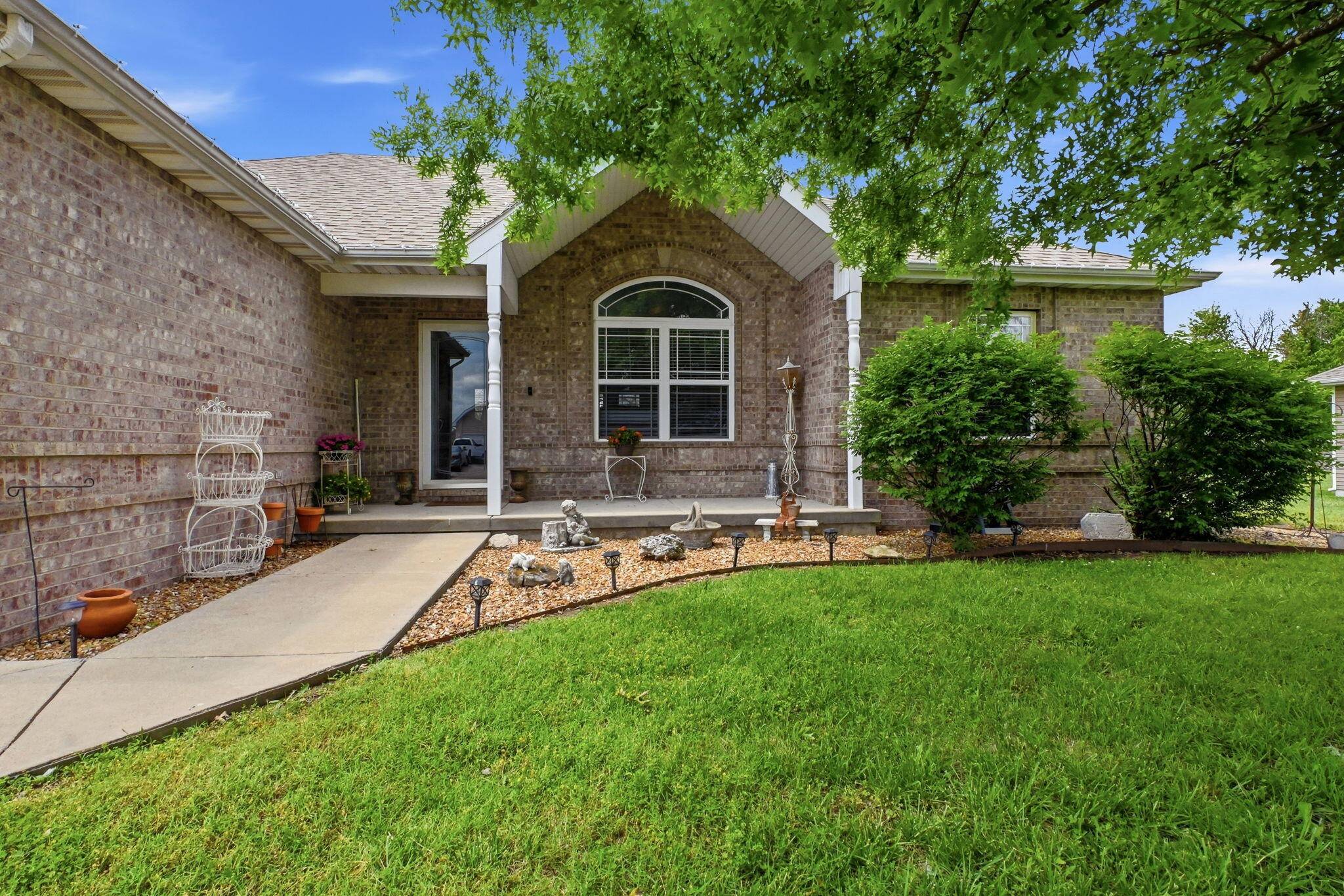 4763 S 129th RD, Bolivar, MO 65613
