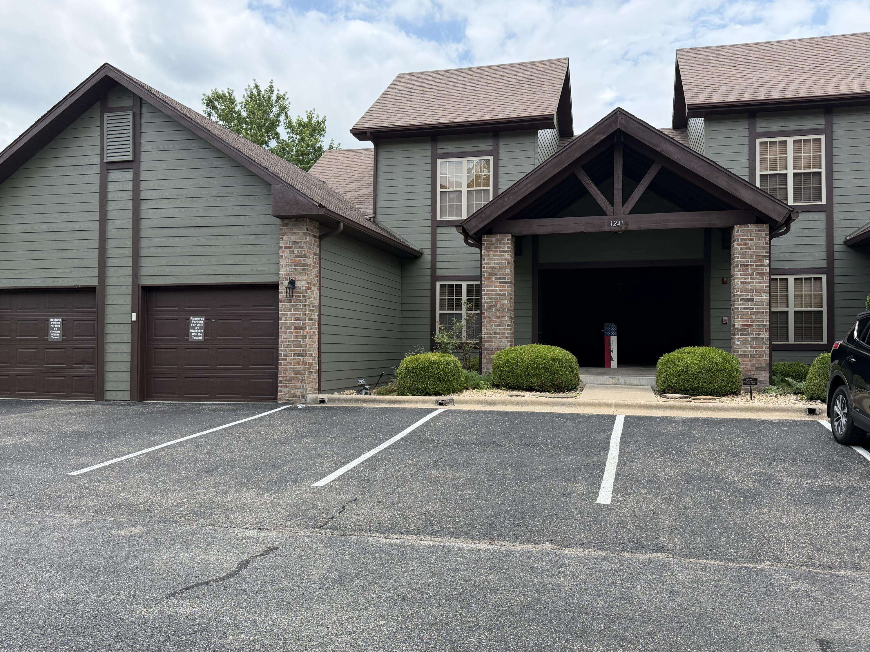 1241 Golf DR #1, Branson West, MO 65737