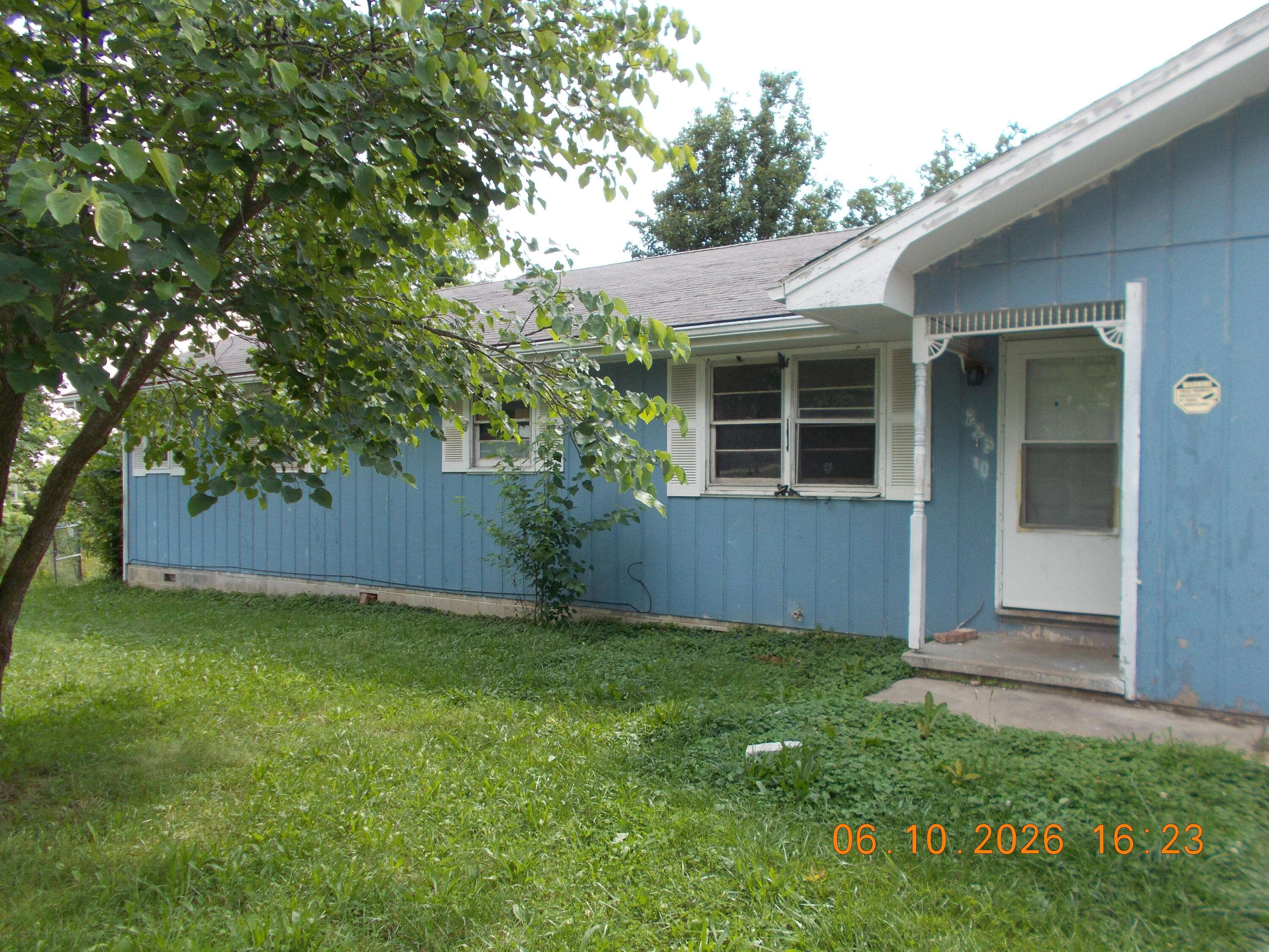 223 Tillman ST, Rogersville, MO 65742
