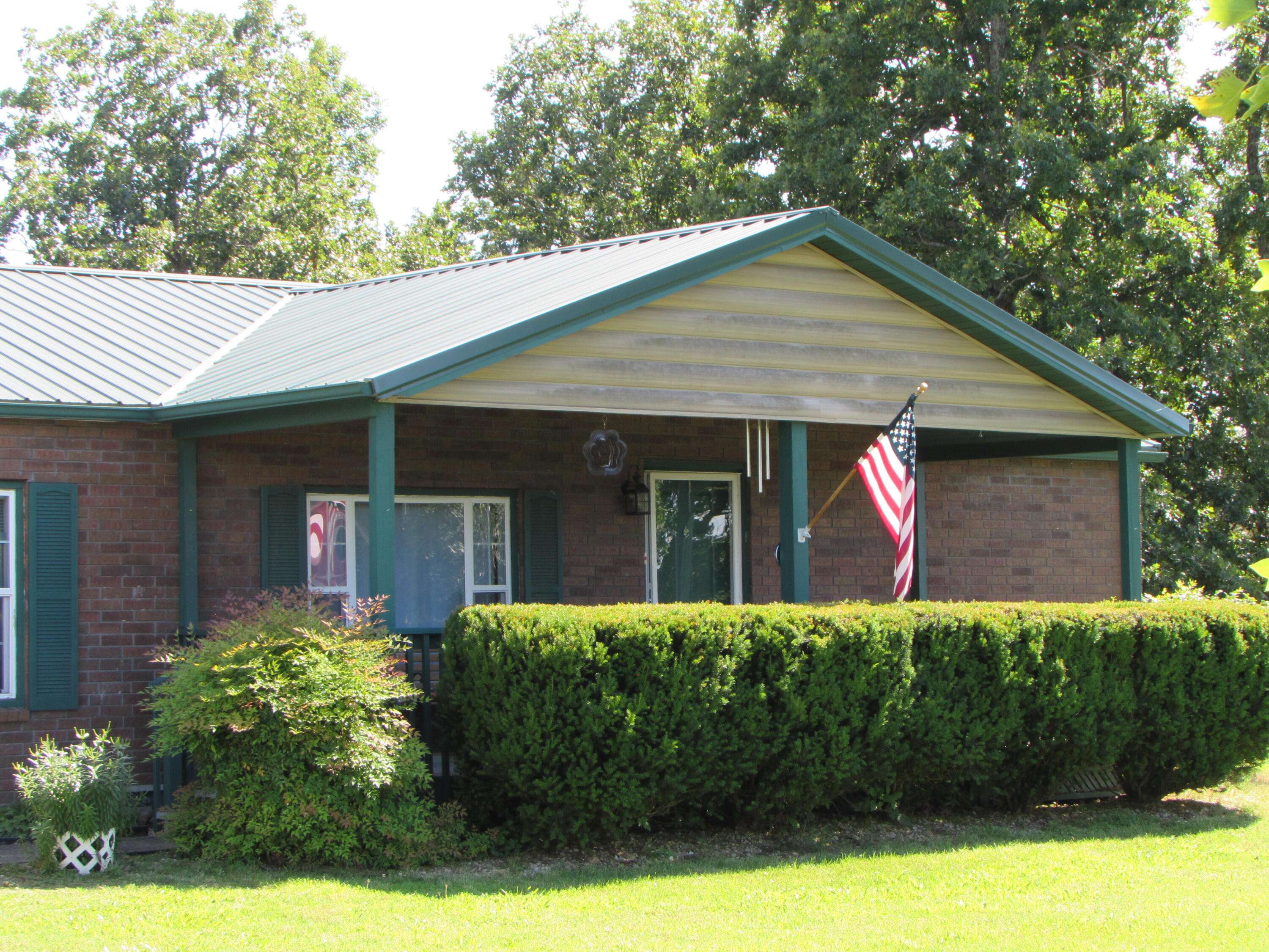281 Lake Ranch RD, Kissee Mills, MO 65680
