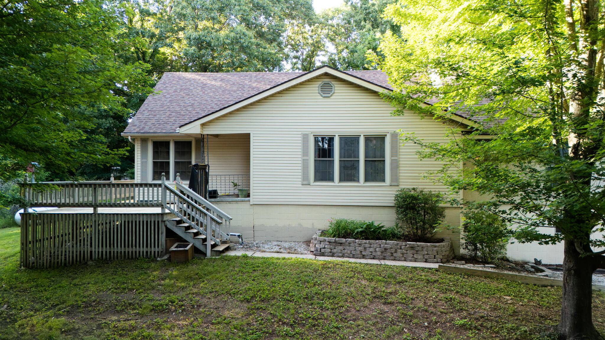 7001 S State Highway Ff, Brookline, MO 65619