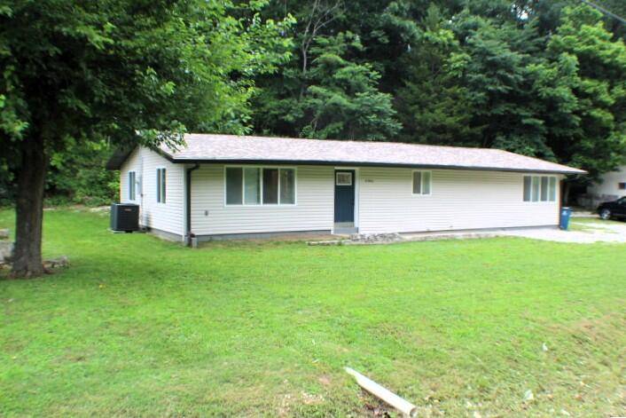 21841 Main ST, Reeds Spring, MO 65737