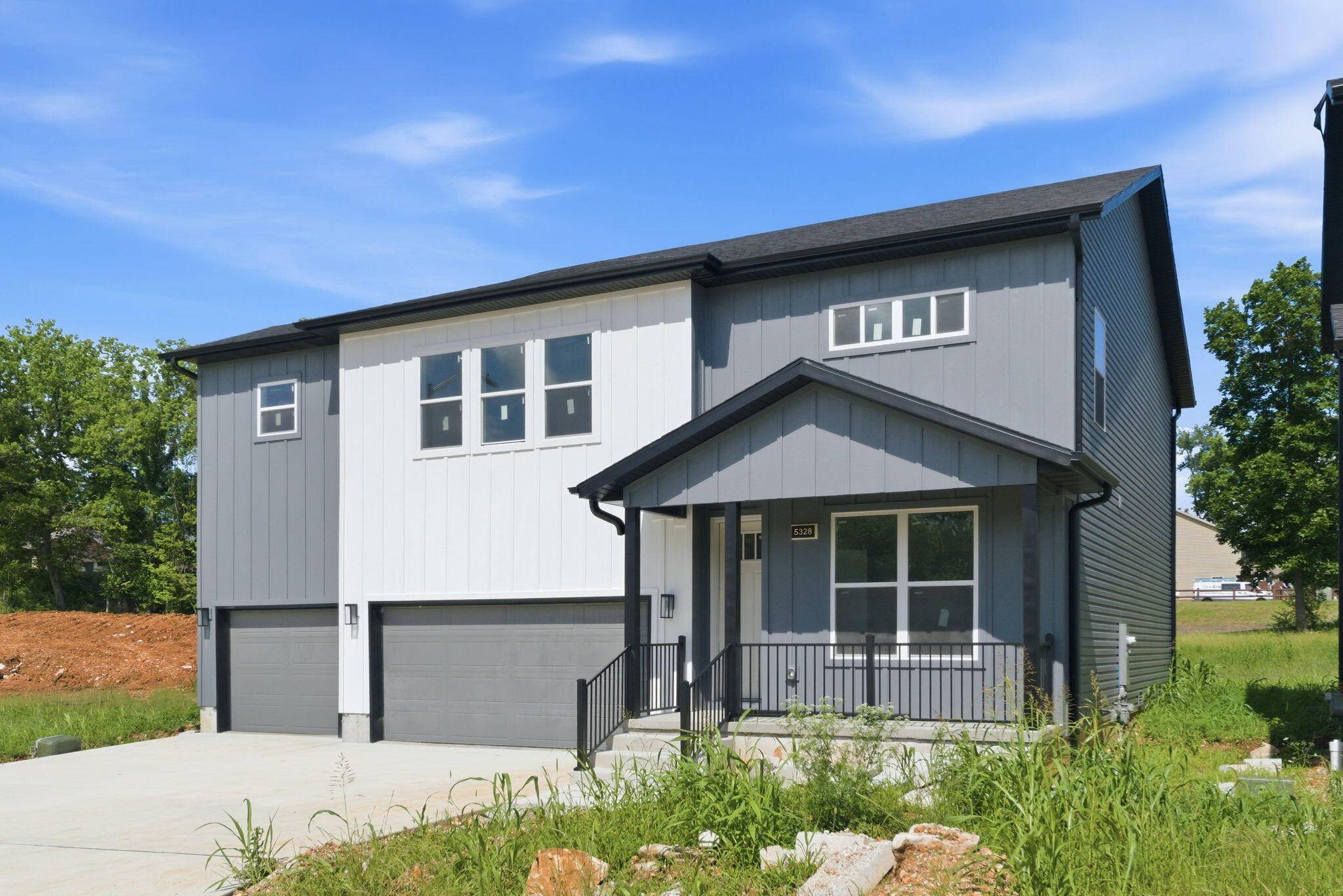 5328 S Dayton AVE, Springfield, MO 65810