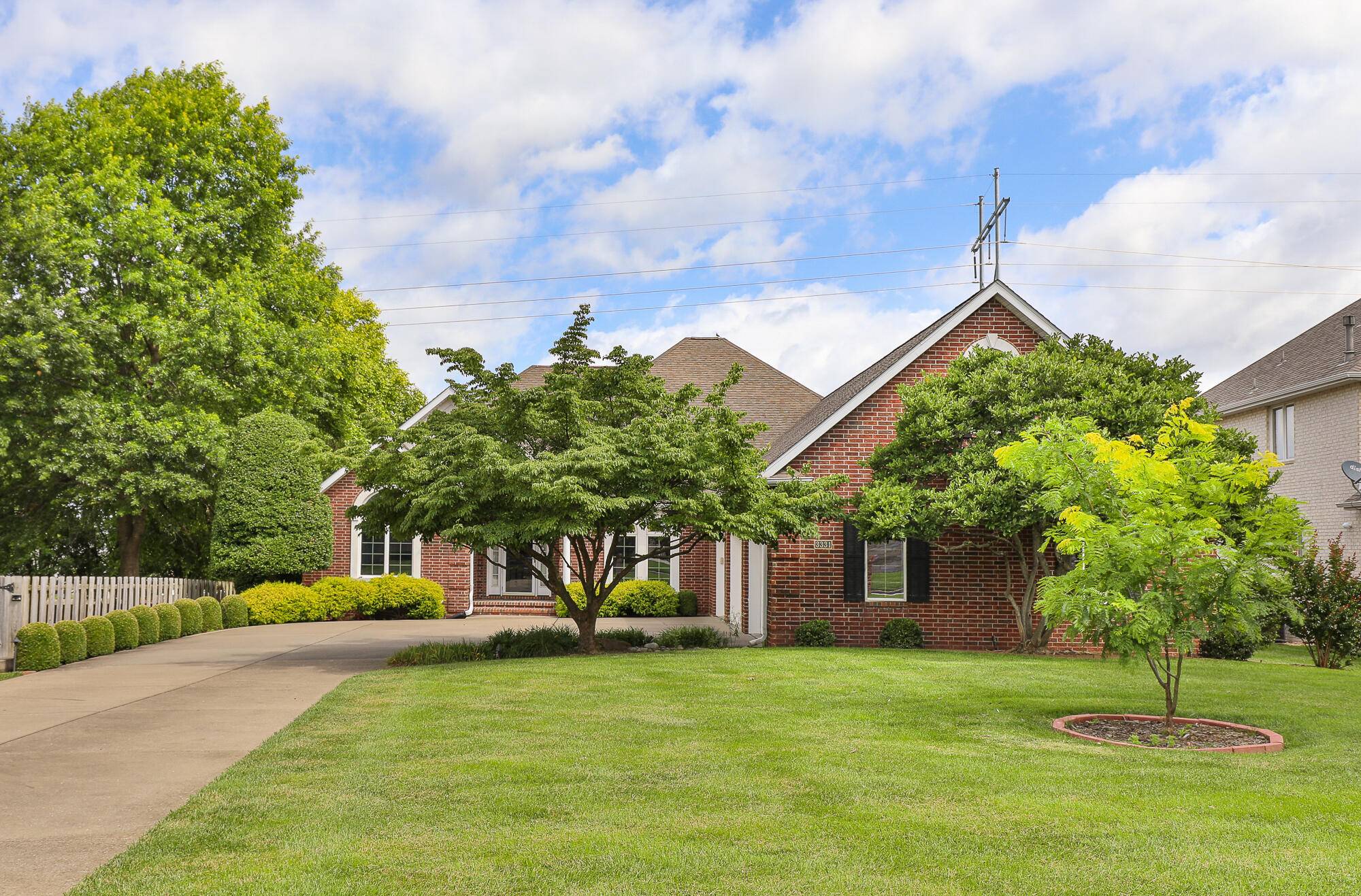 3331 E Fox Grape ST, Springfield, MO 65804