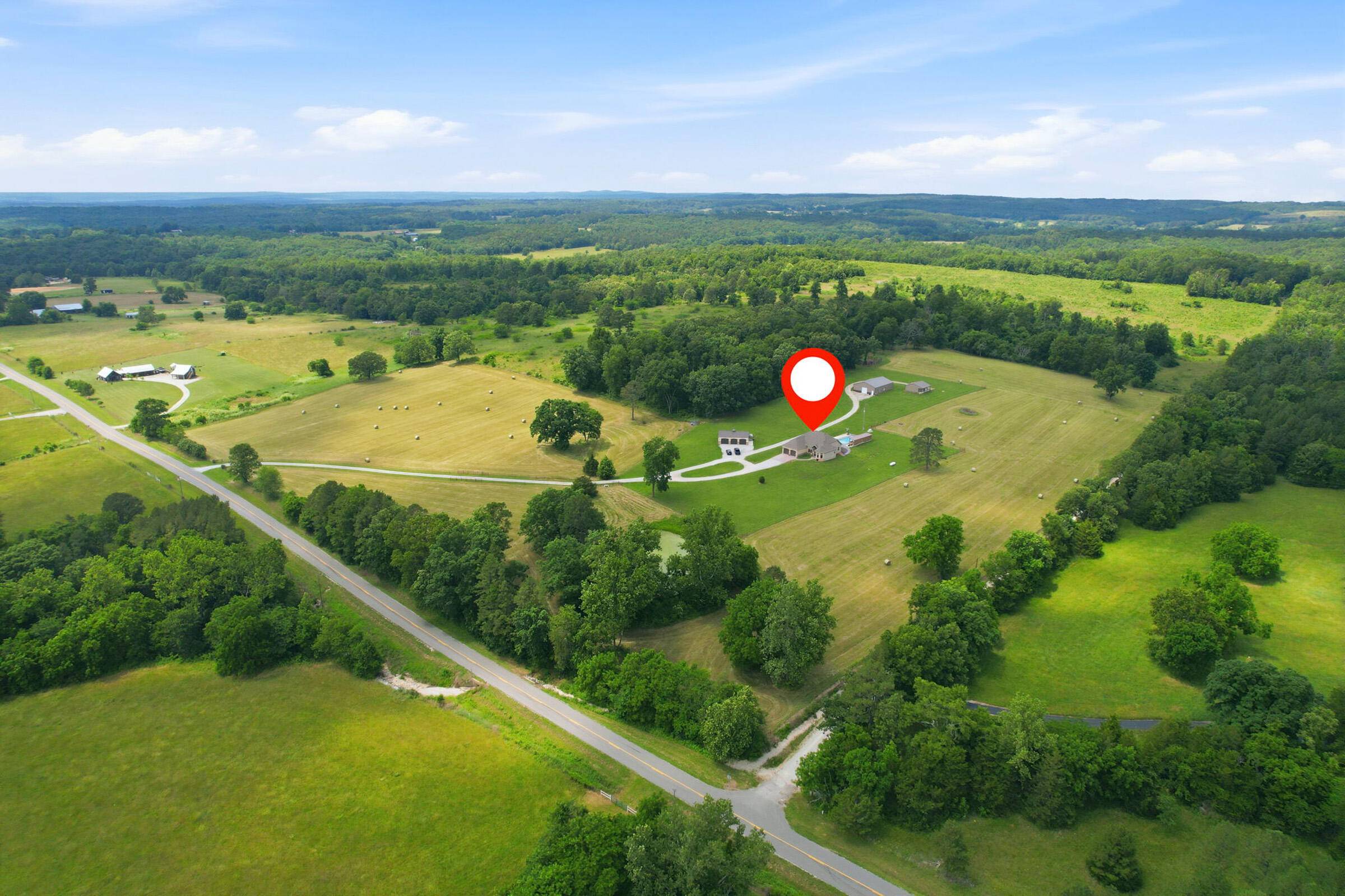 833 State Route Am, Cabool, MO 65689