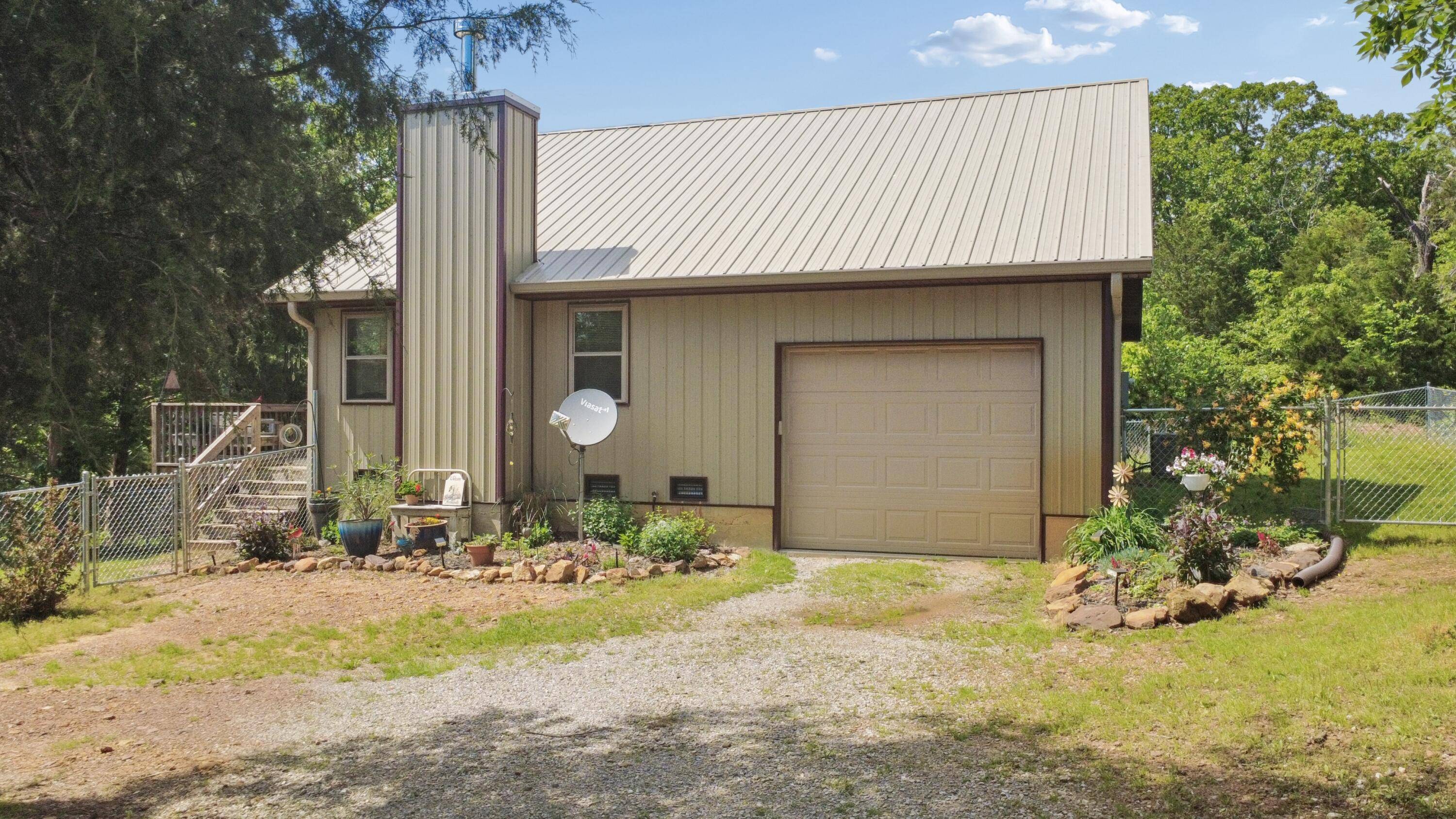 805 E Dade 52, Dadeville, MO 65635