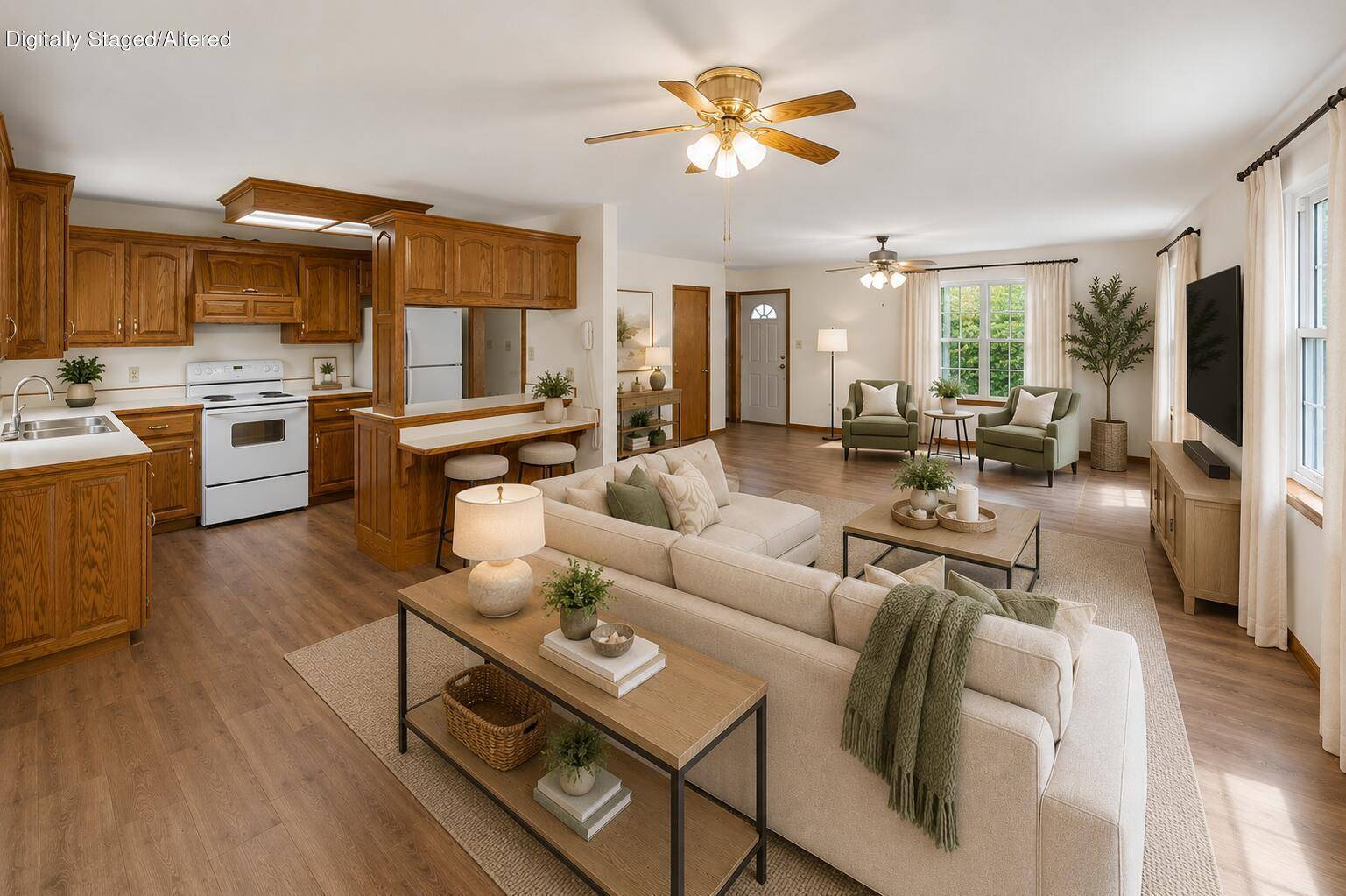101 Bear LN, Seneca, MO 64865