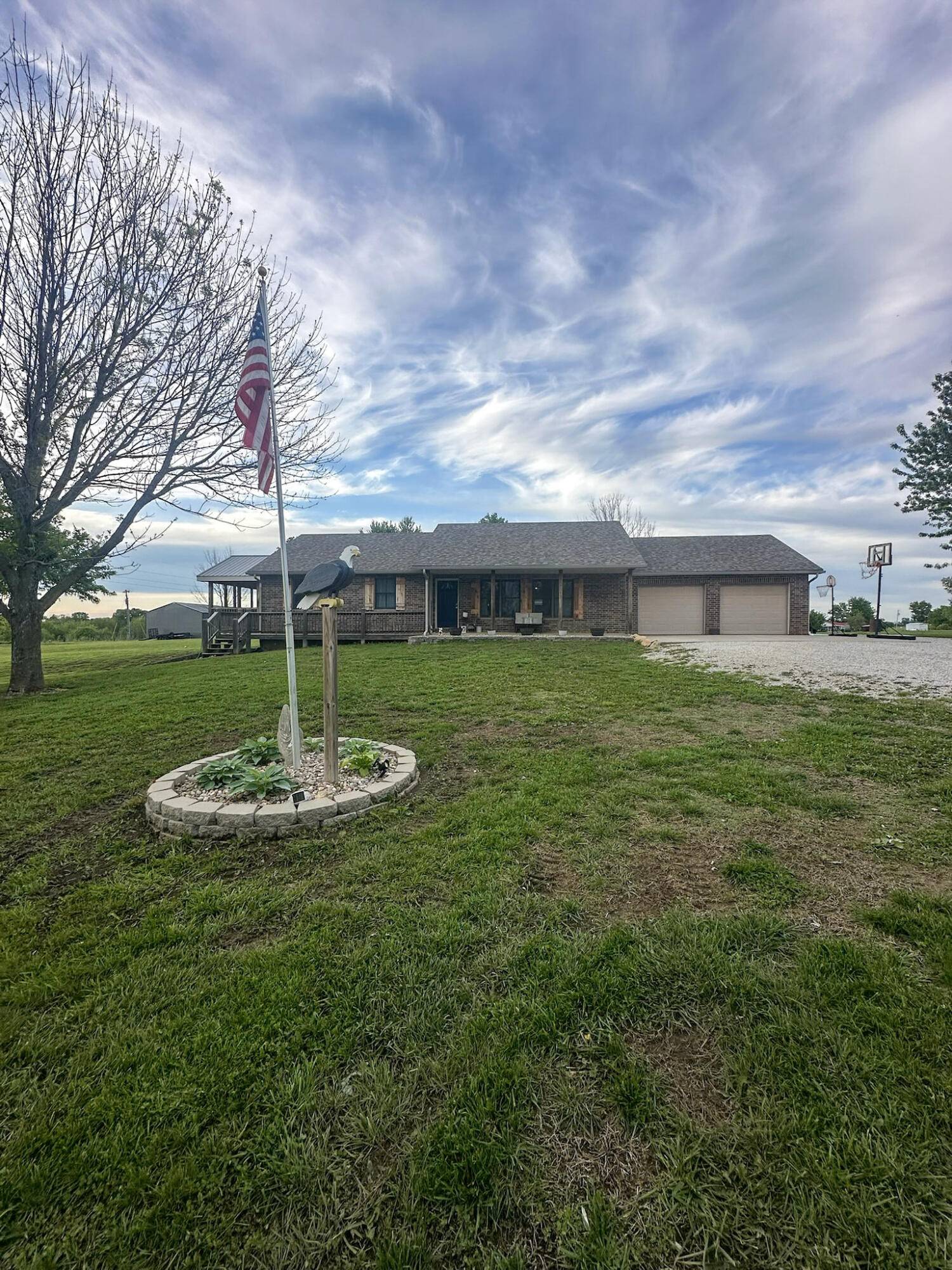 783 NW 43p RD, Clinton, MO 64735