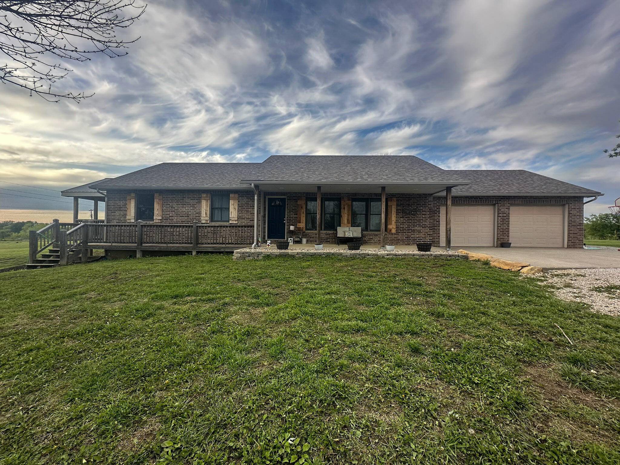 783 NW 43p RD, Clinton, MO 64735