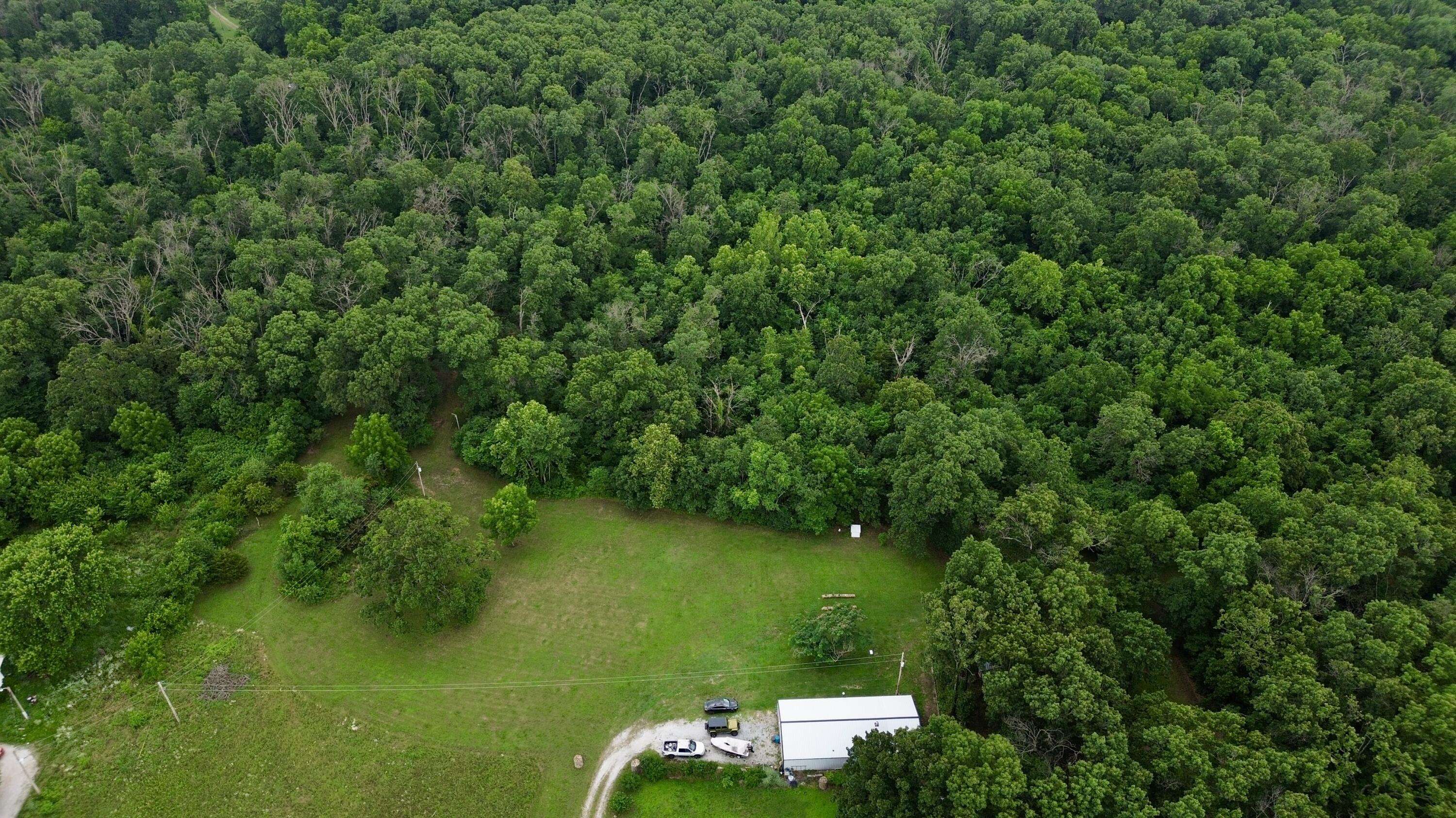 8879 County Lane 87, Carthage, MO 64836