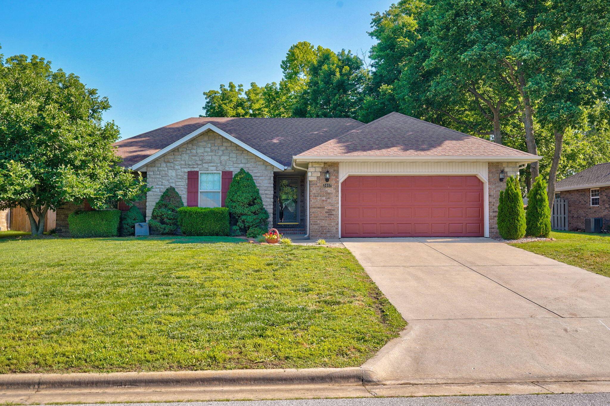 3407 W Vincent DR, Springfield, MO 65810