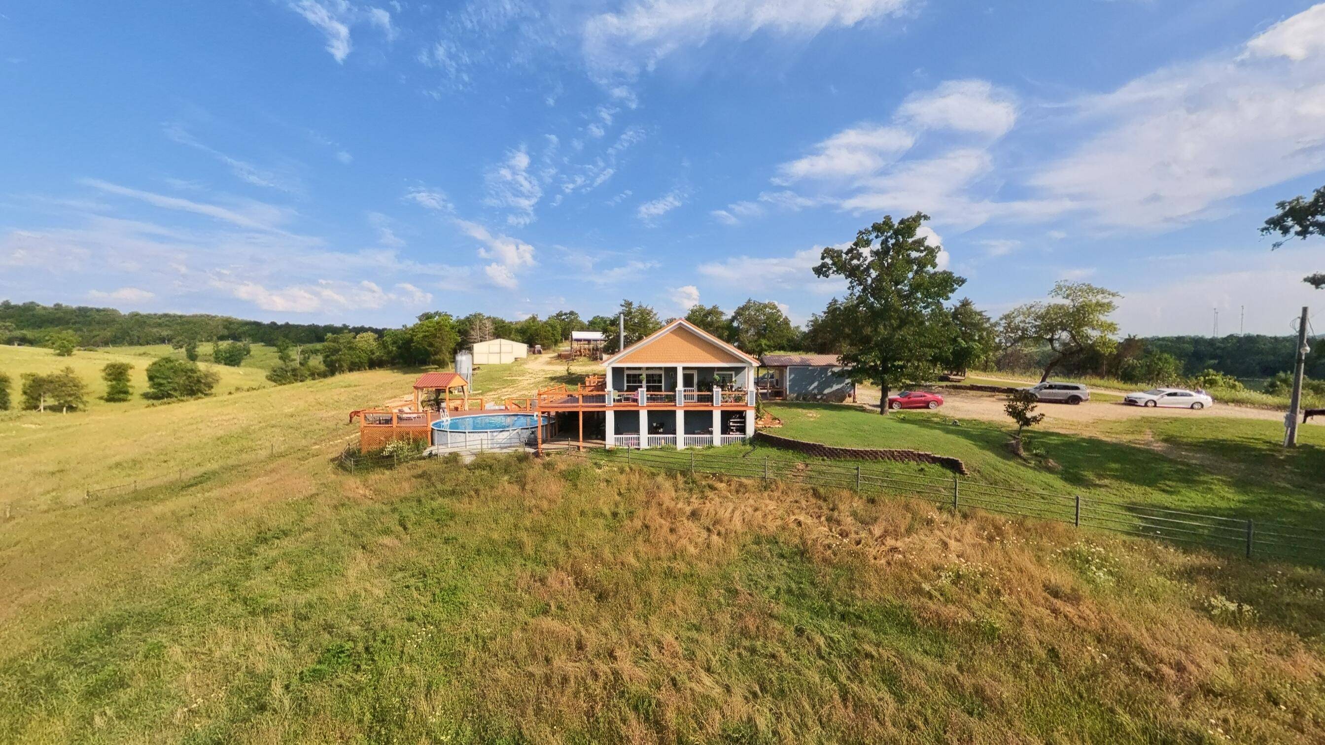 1986 County Road 504, Gainesville, MO 65655