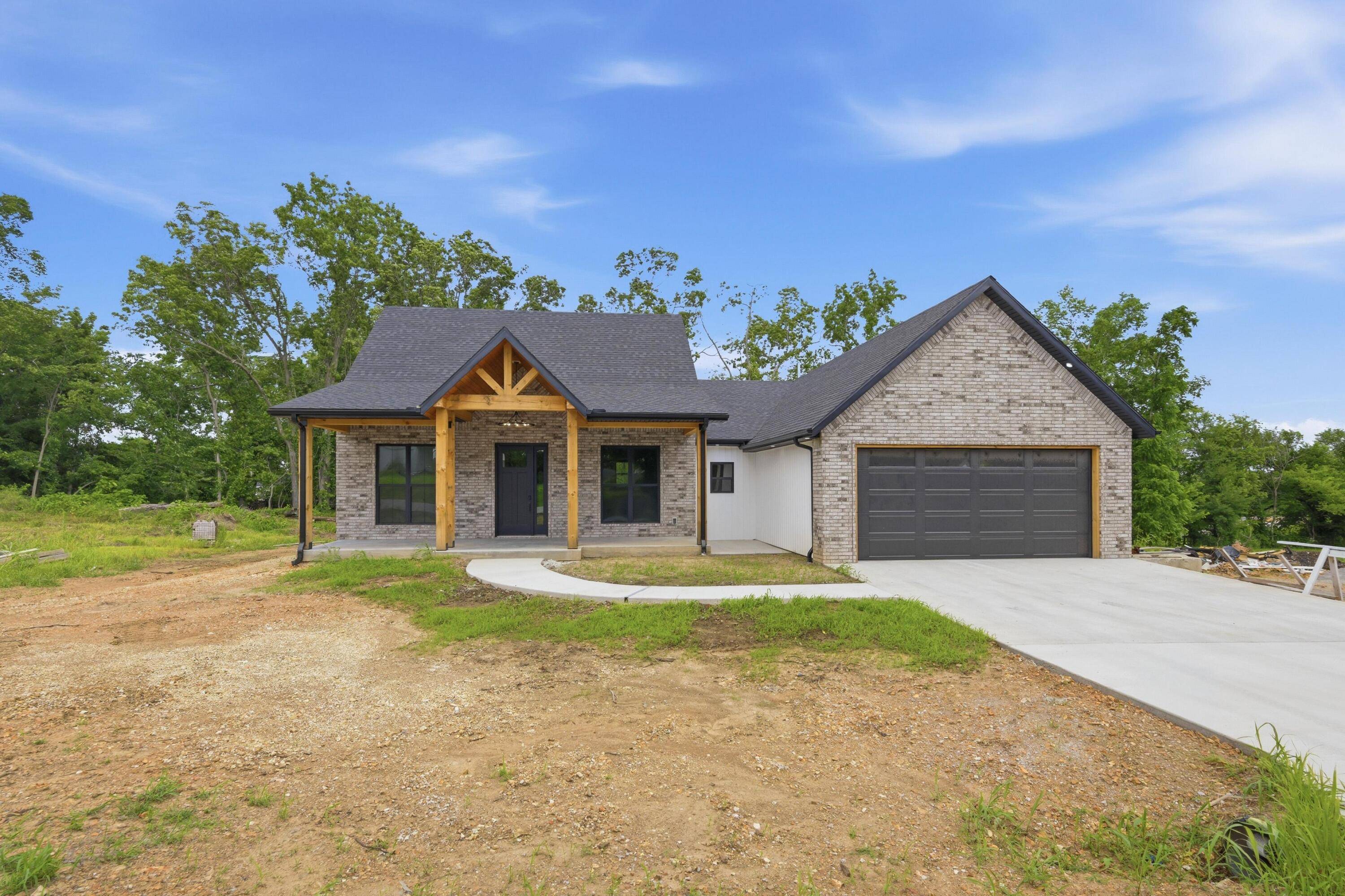 3761 Cresswell DR, Joplin, MO 64801