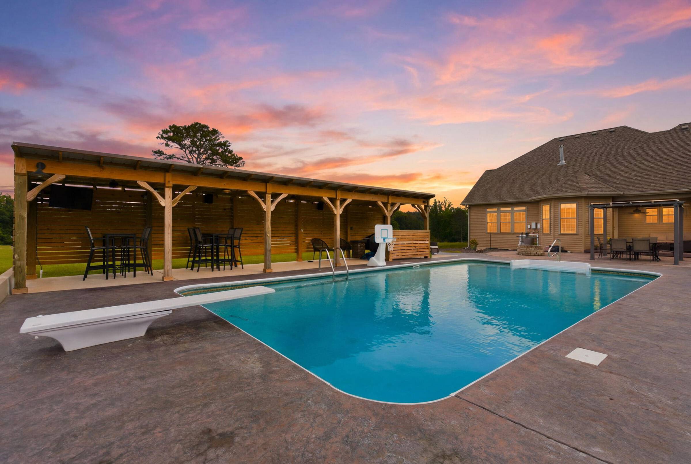 833 State Route Am, Cabool, MO 65689
