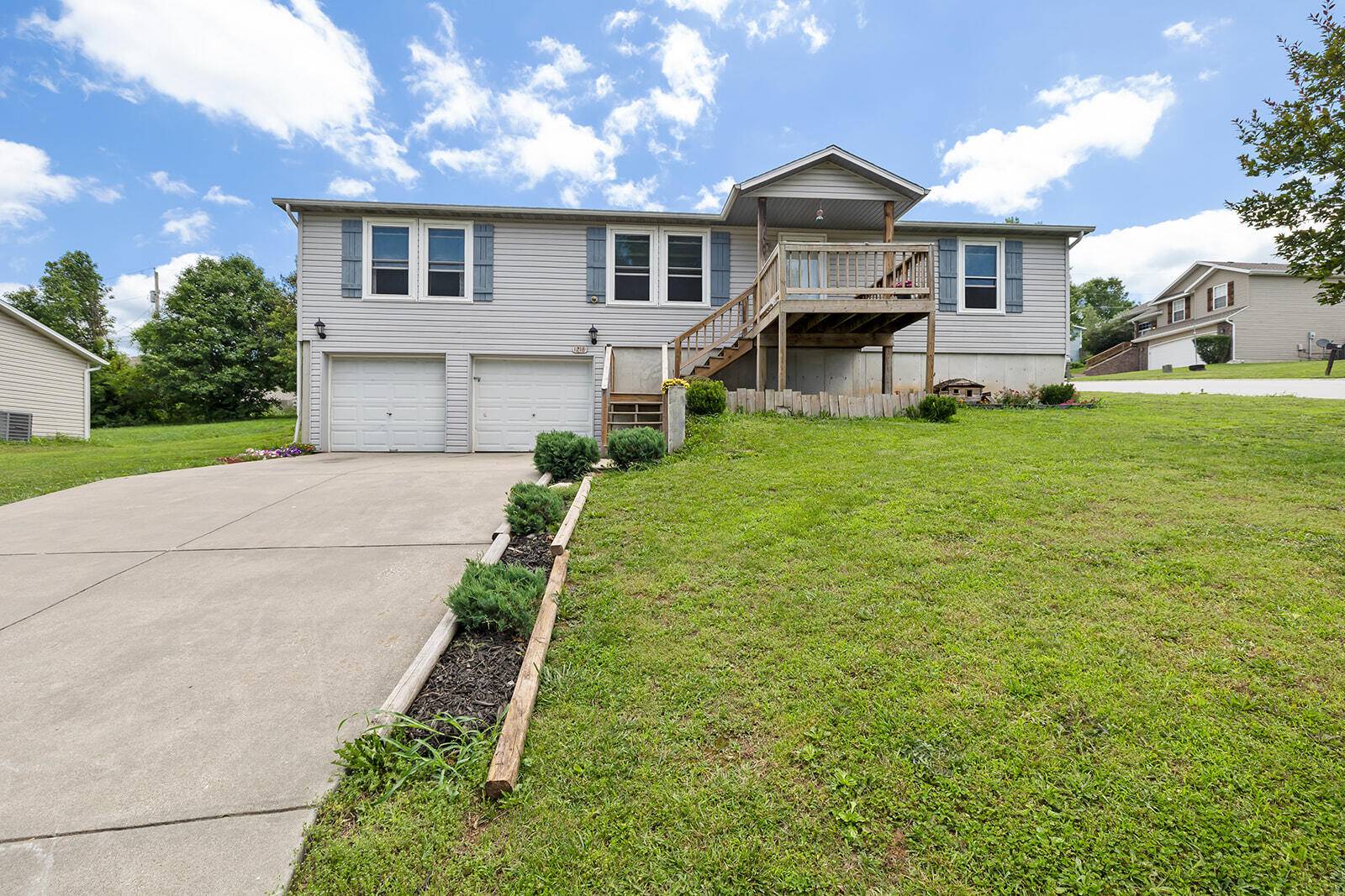 1218 S 17th ST, Ozark, MO 65721