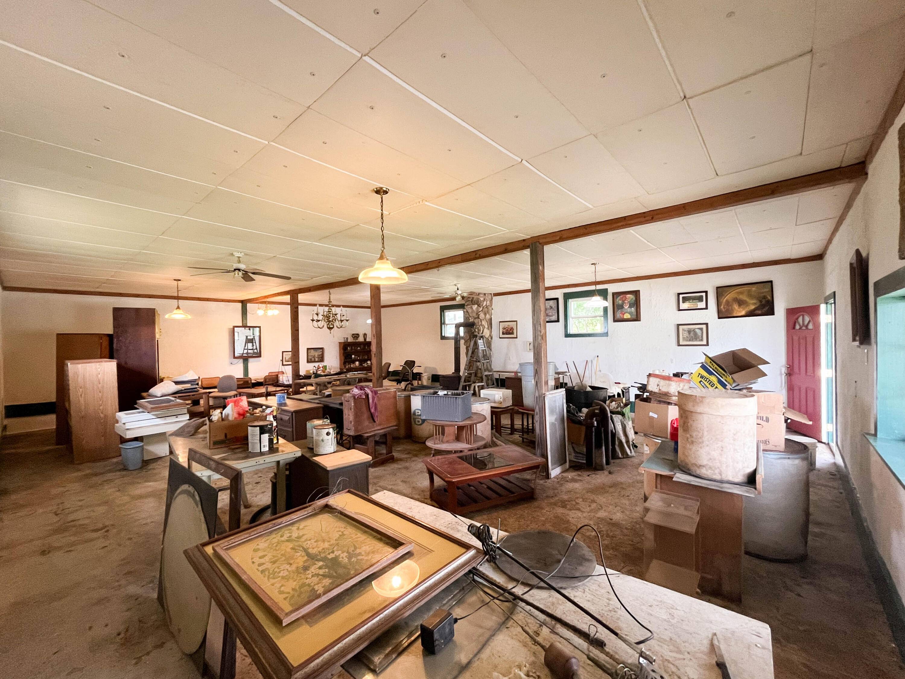 101 Luyster ST, Koshkonong, MO 65692