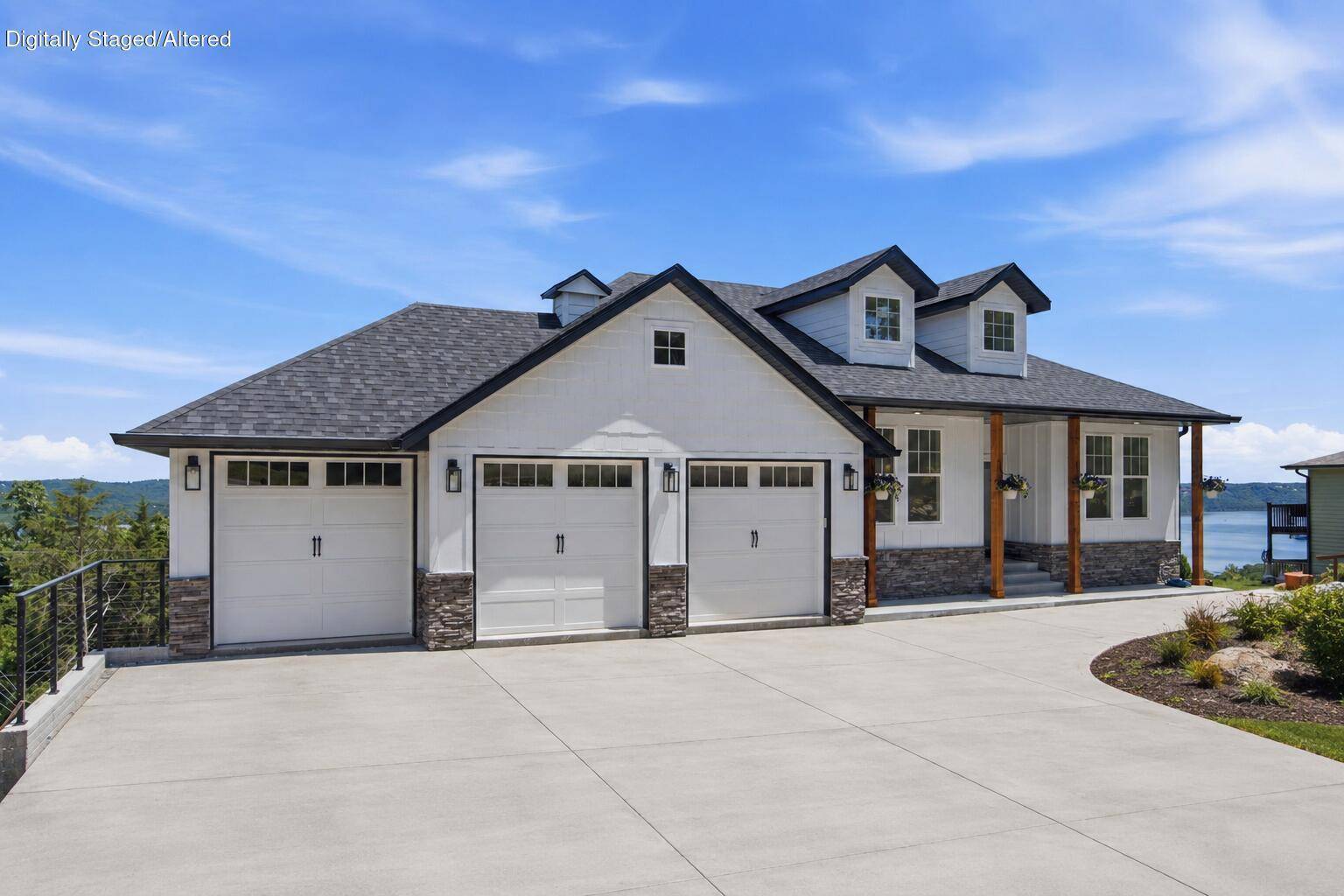 24 Hickory DR, Kimberling City, MO 65686