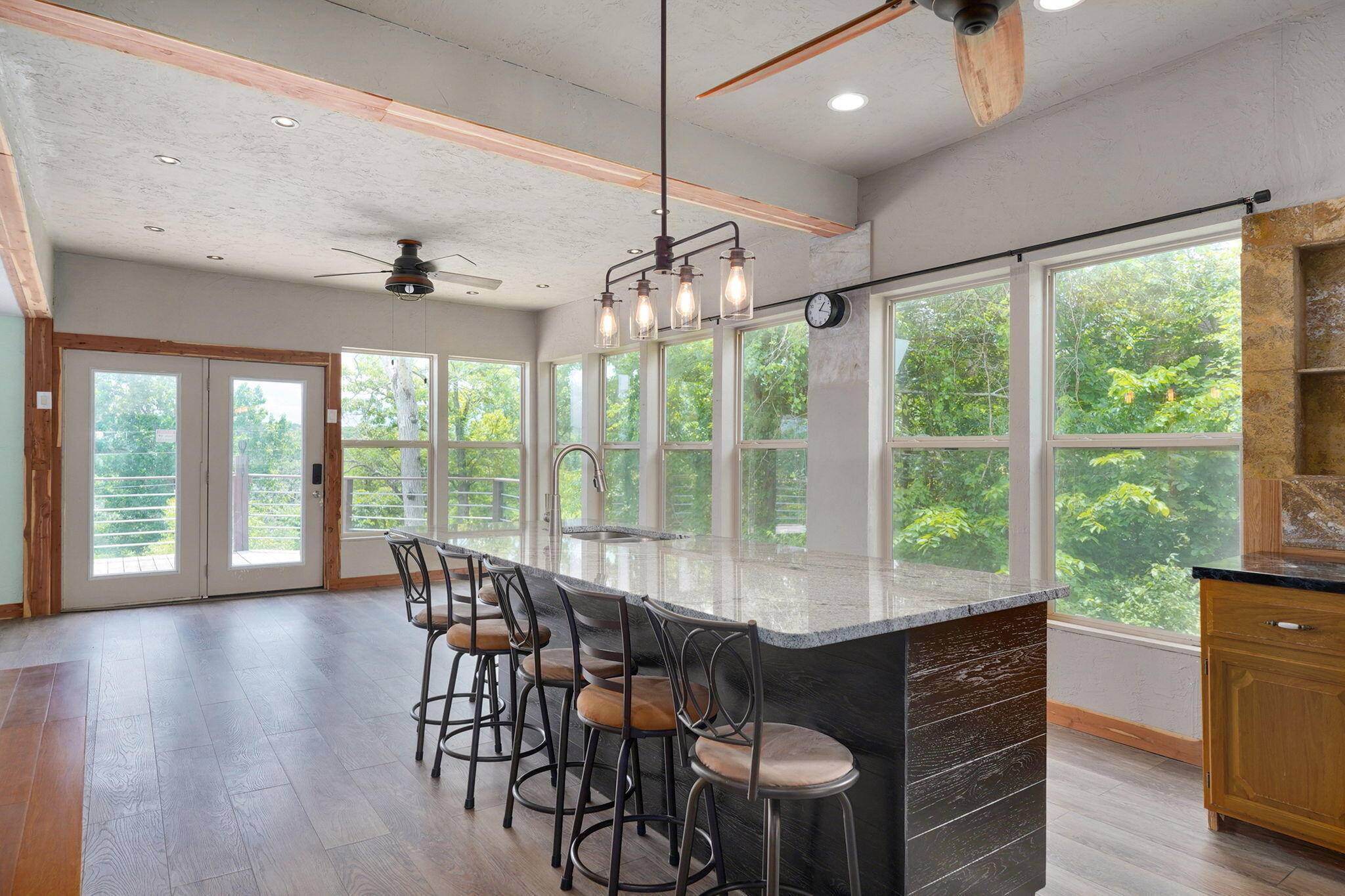 30 Timeline RD, Lampe, MO 65681
