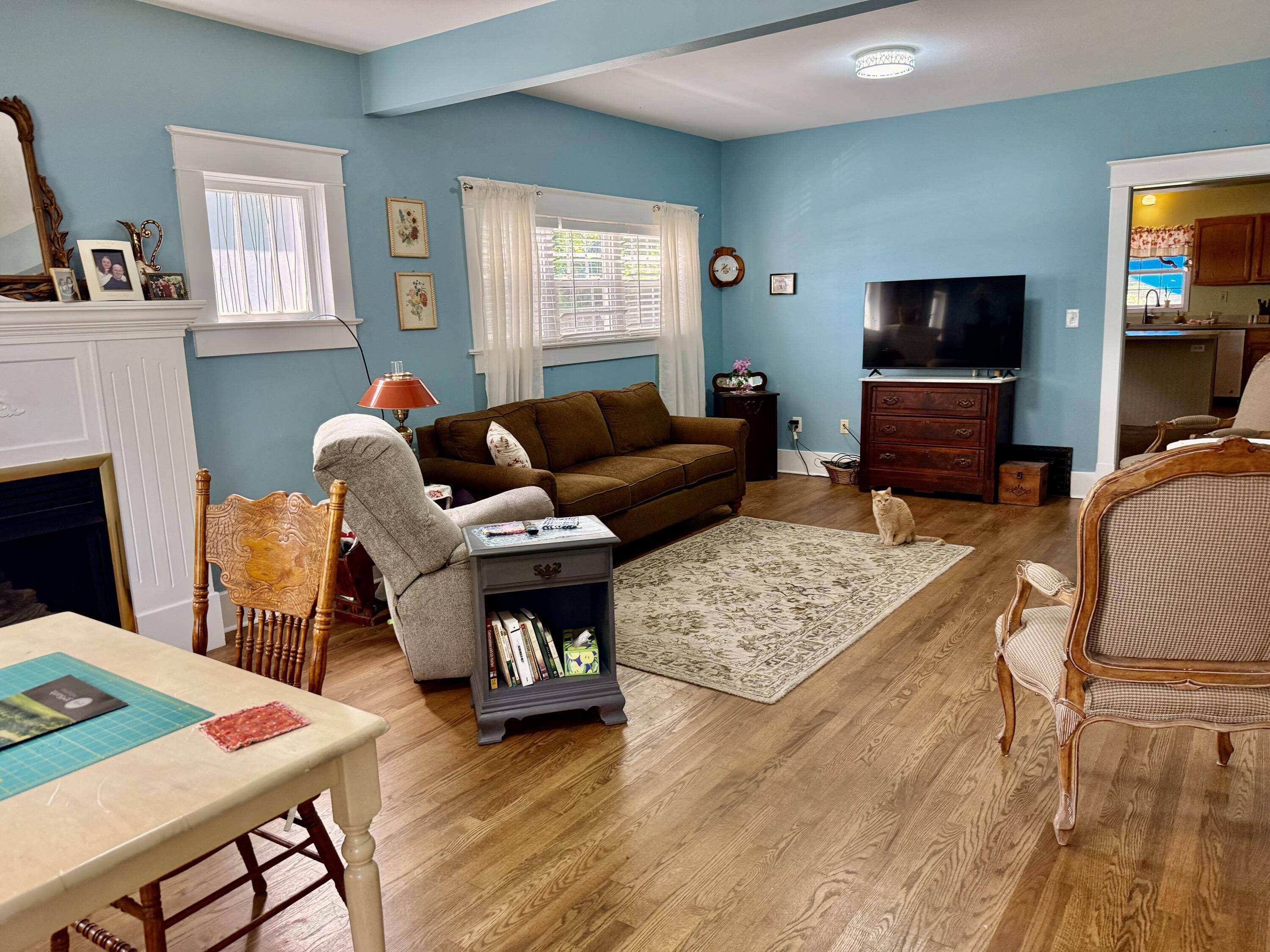 615 N Maple AVE, Mountain Grove, MO 65711