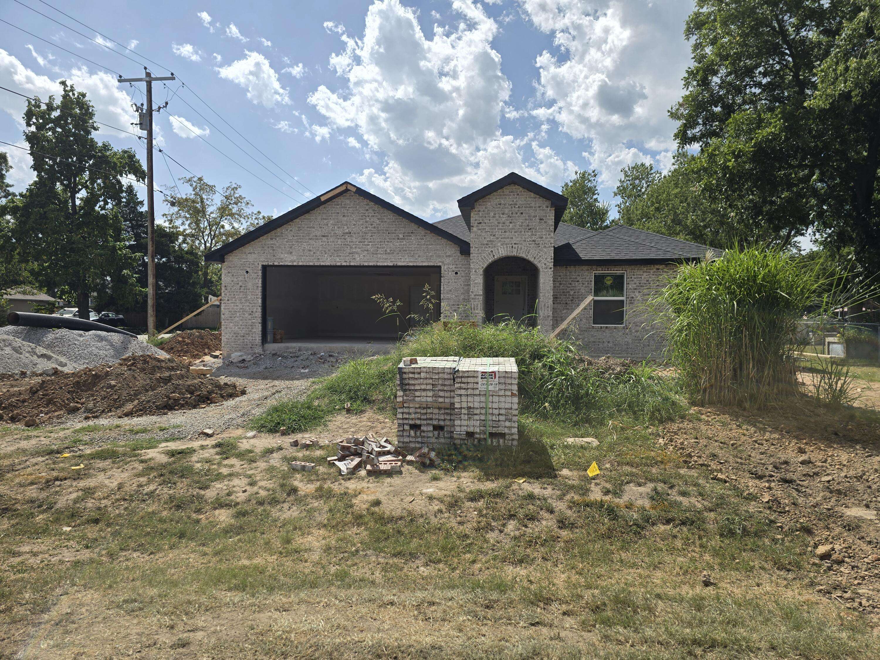 587 S Chicago AVE, Marionville, MO 65705