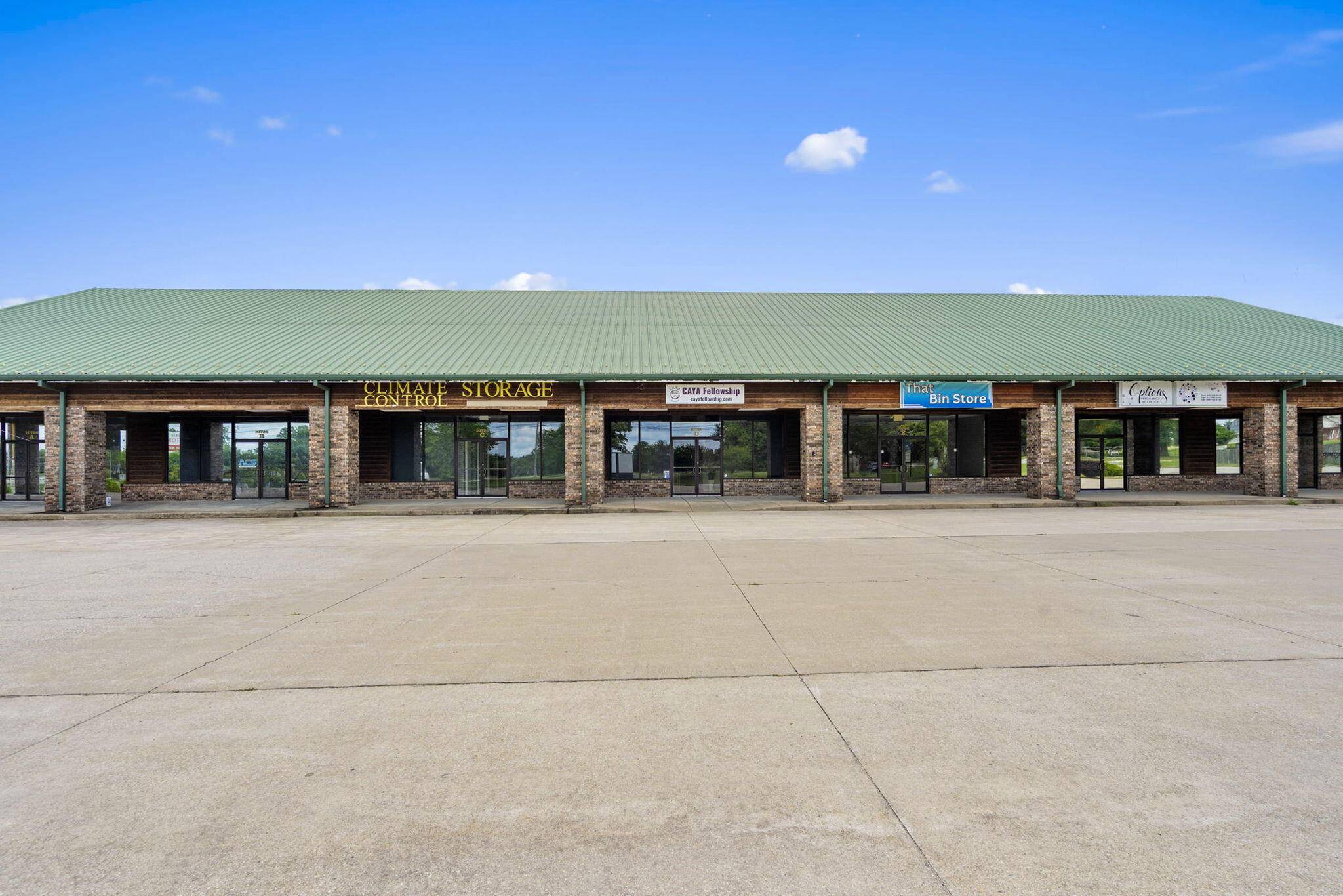 10726 E State Highway 76, Forsyth, MO 65653