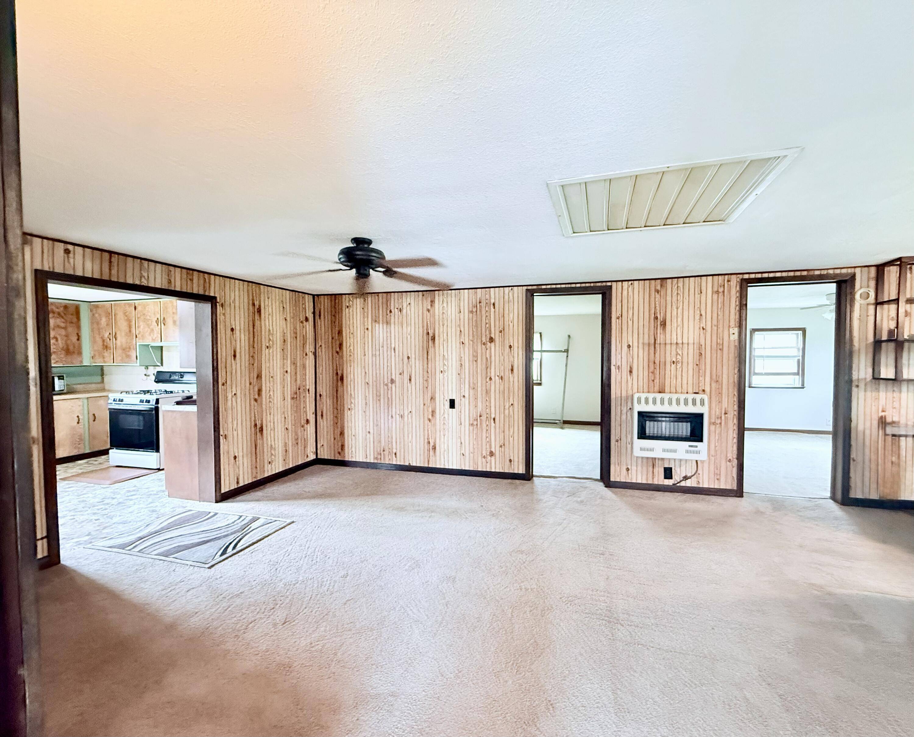 16311 Lebanon RD, Elk Creek, MO 65464