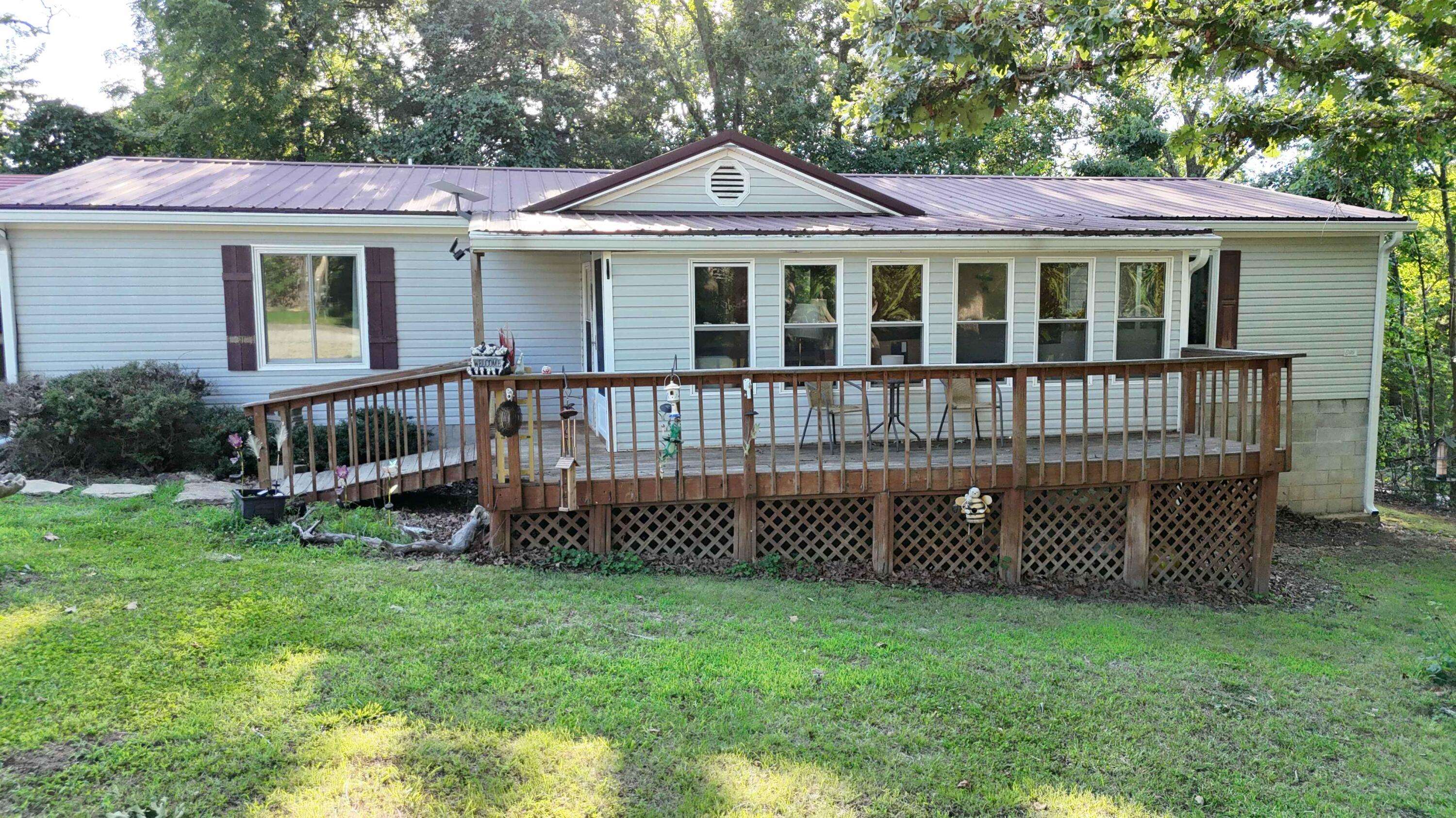 27697 Bramble LN, Golden, MO 65658