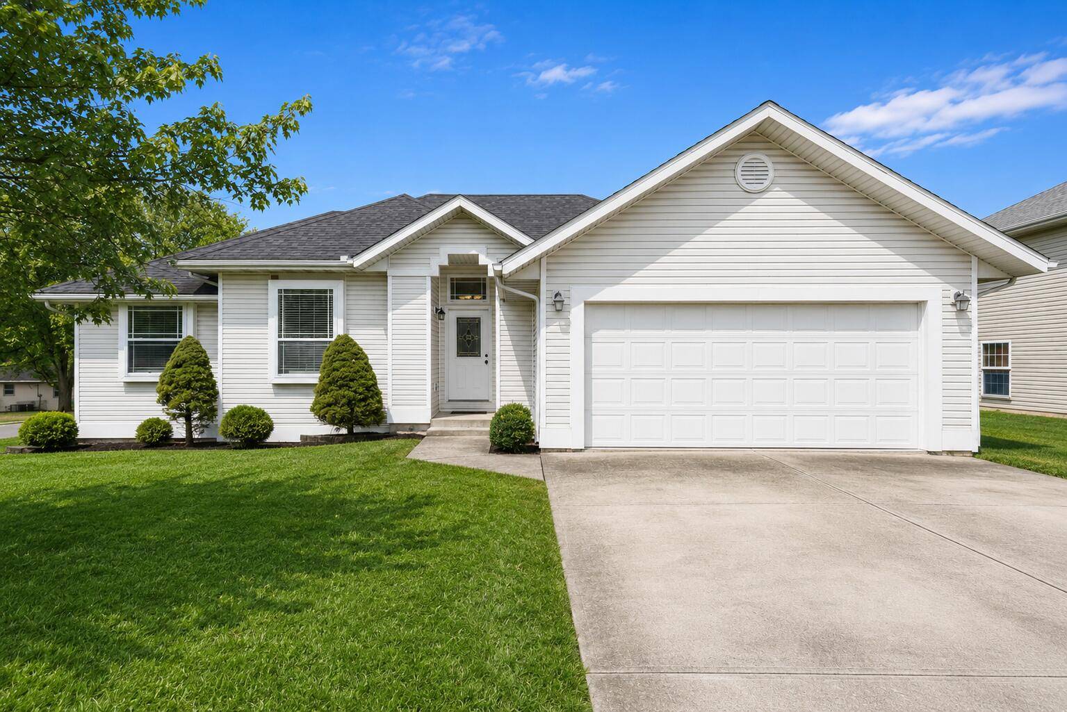 101 Penzance ST, Monett, MO 65708
