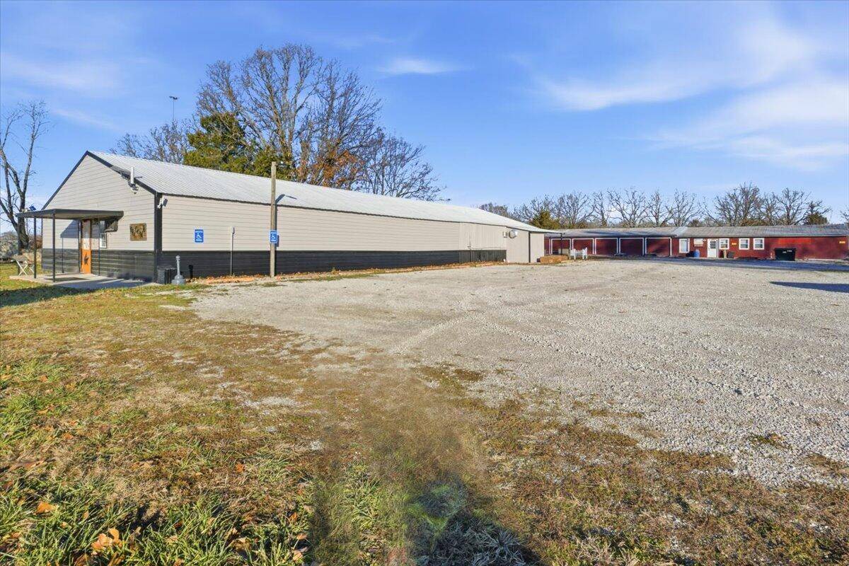 22889 Mo-64, Hermitage, MO 65668