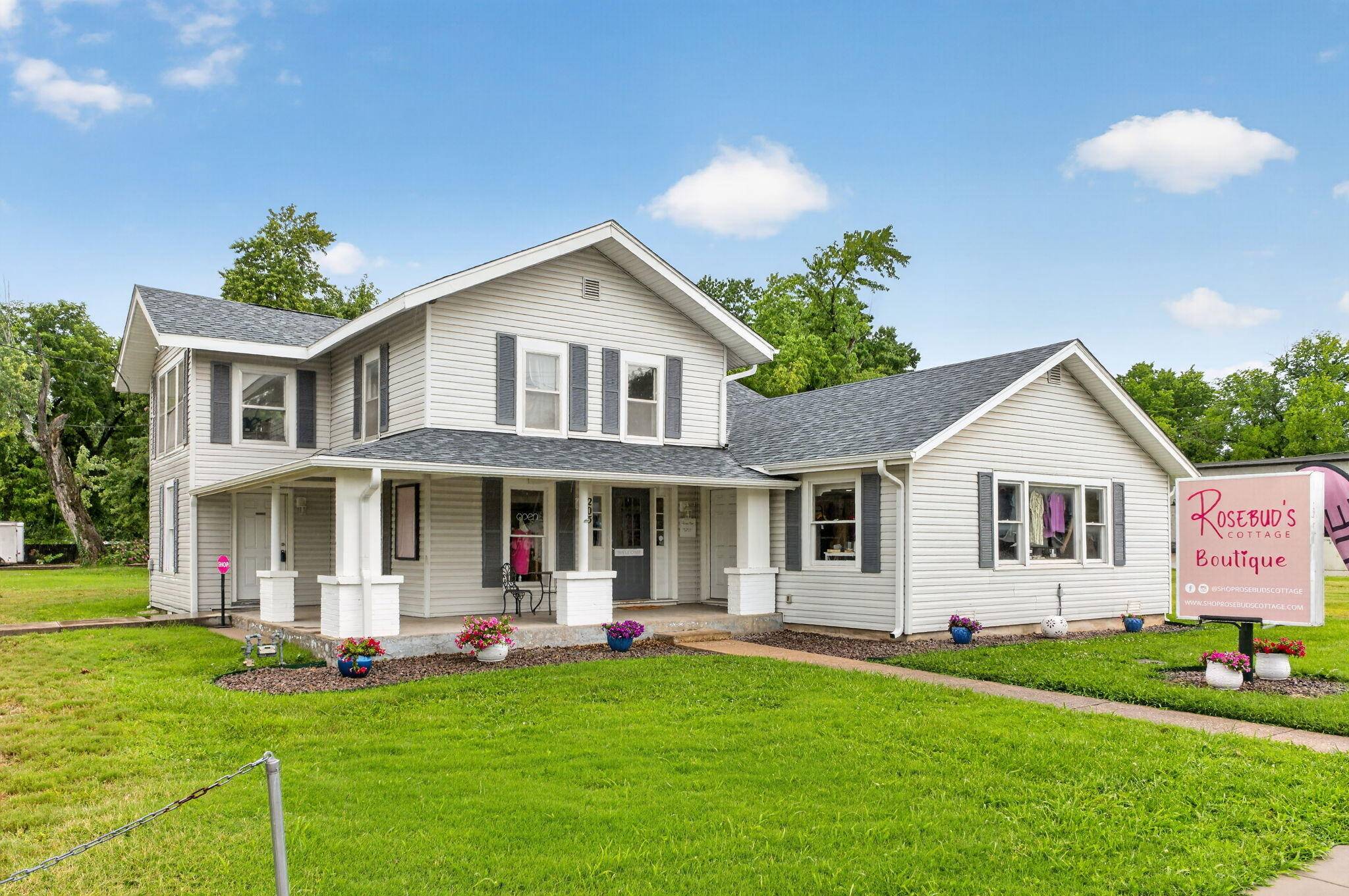 205 N Main ST, Nixa, MO 65714