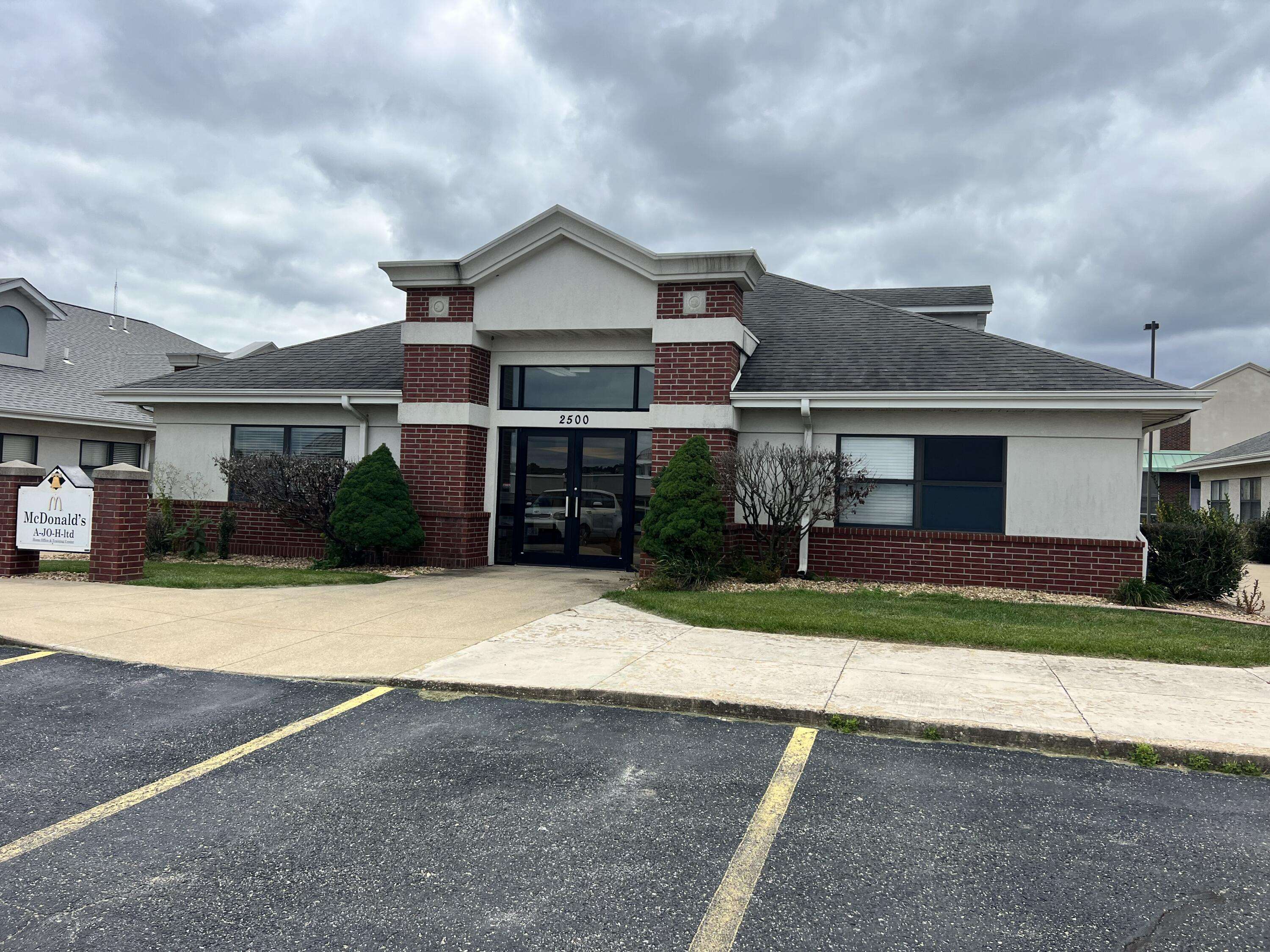 2500 Independence Square, West Plains, MO 65775