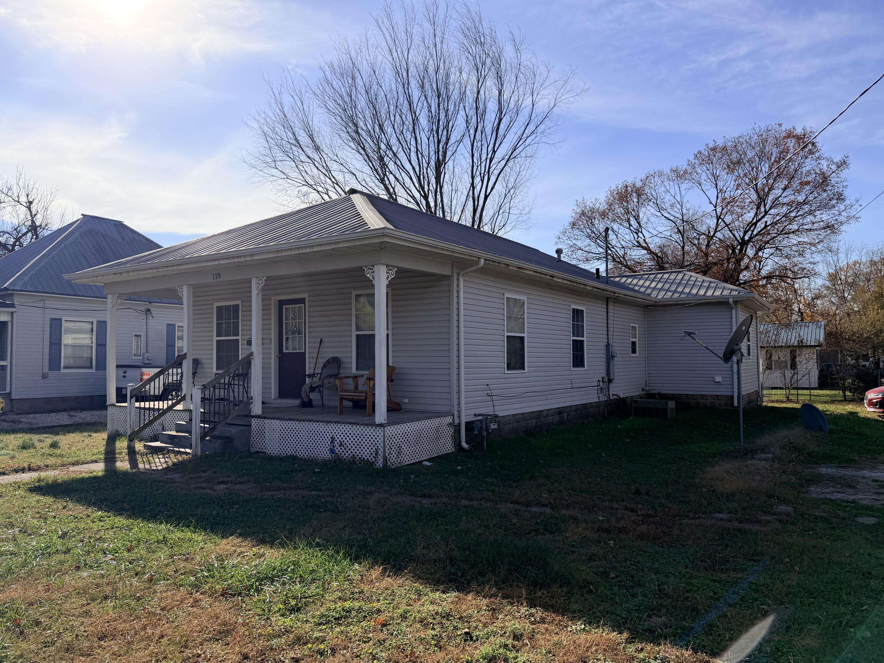 119 N Main ST, Greenfield, MO 65661